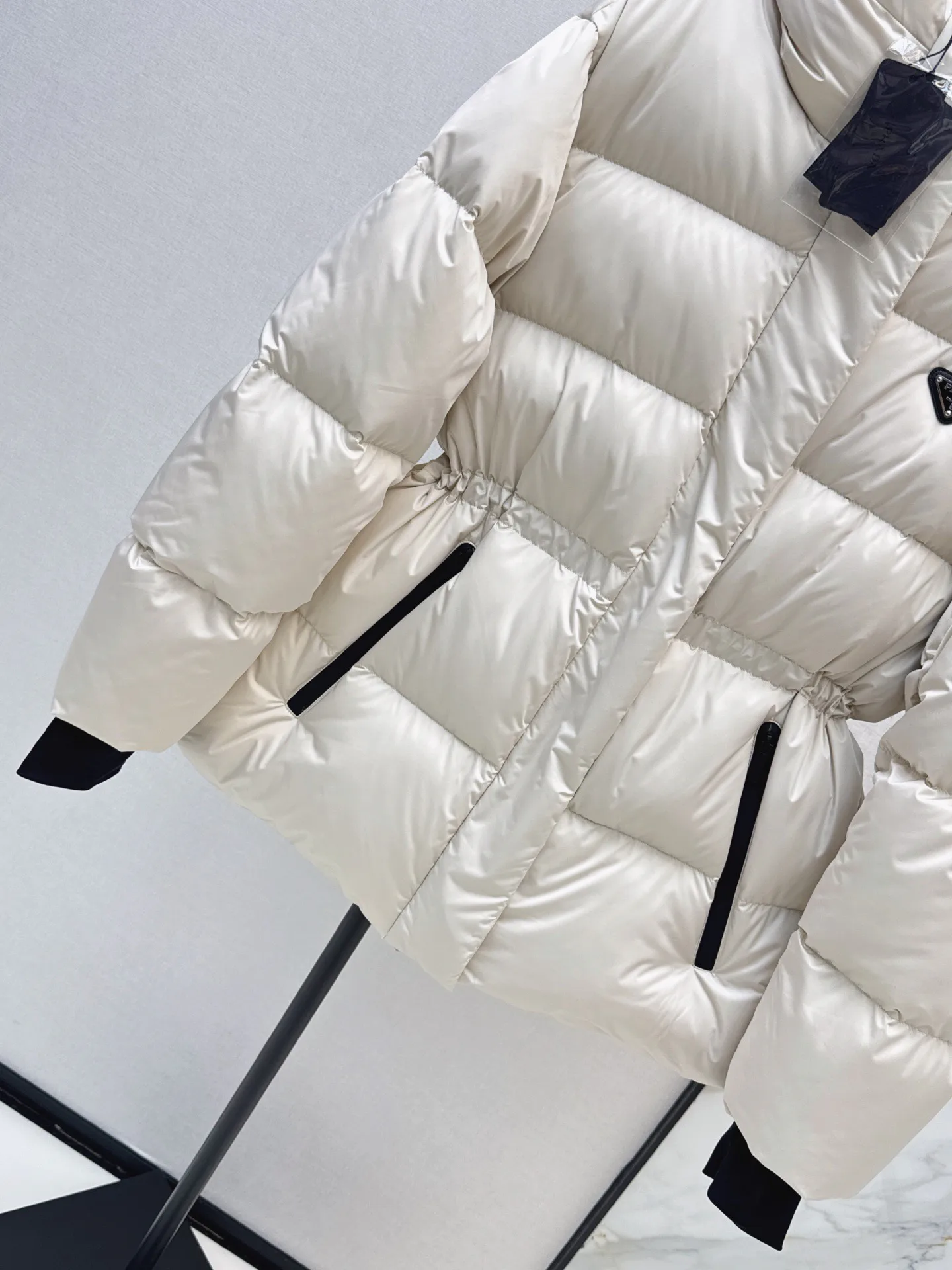 Куртки И Пуховики Женские Prada 18814808