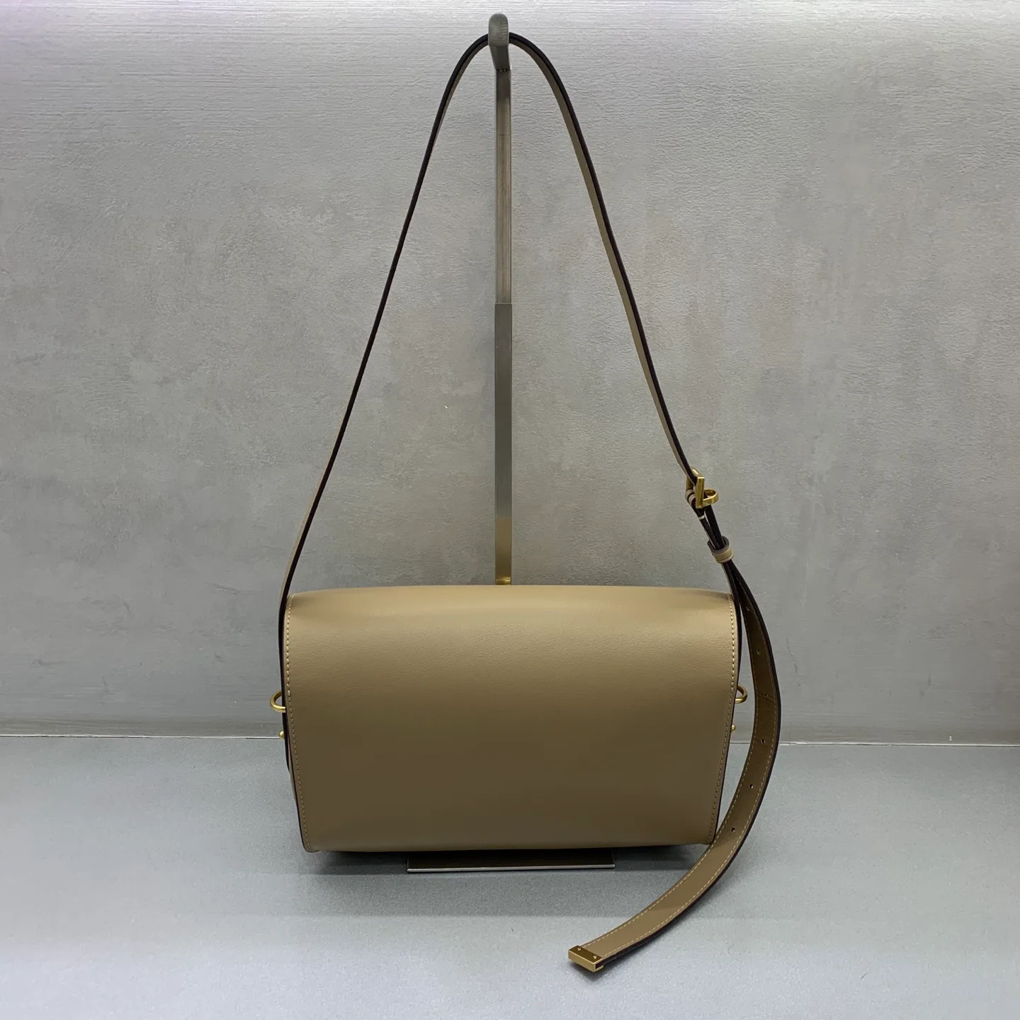 Классические Сумки Женские Balenciaga 16862749