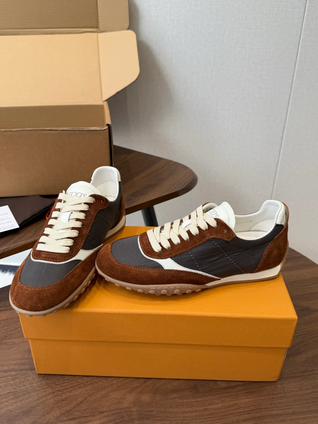 Кроссовки Женские Tod's 18687227