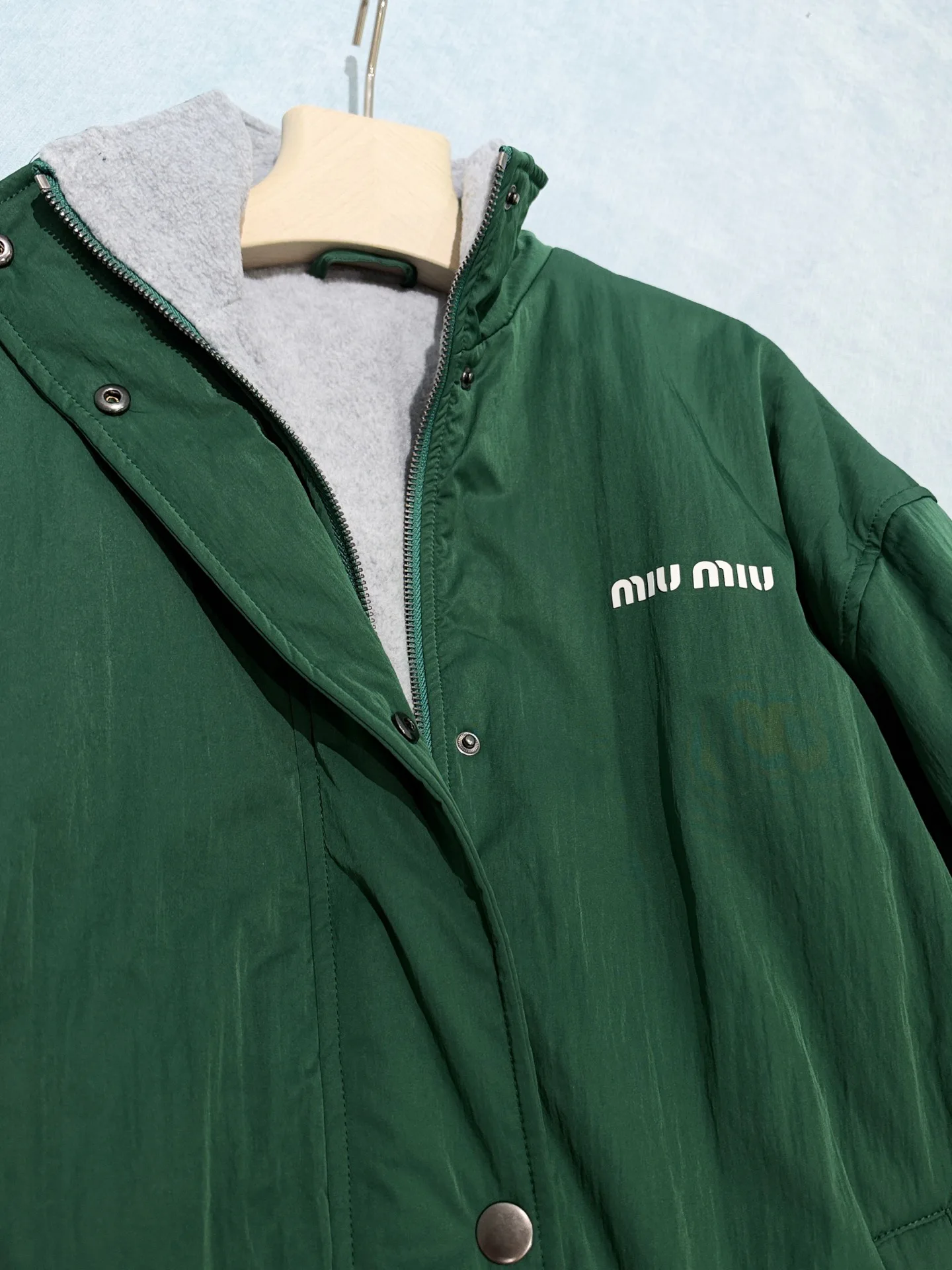 Куртки И Пуховики Женские Miu Miu 19503464