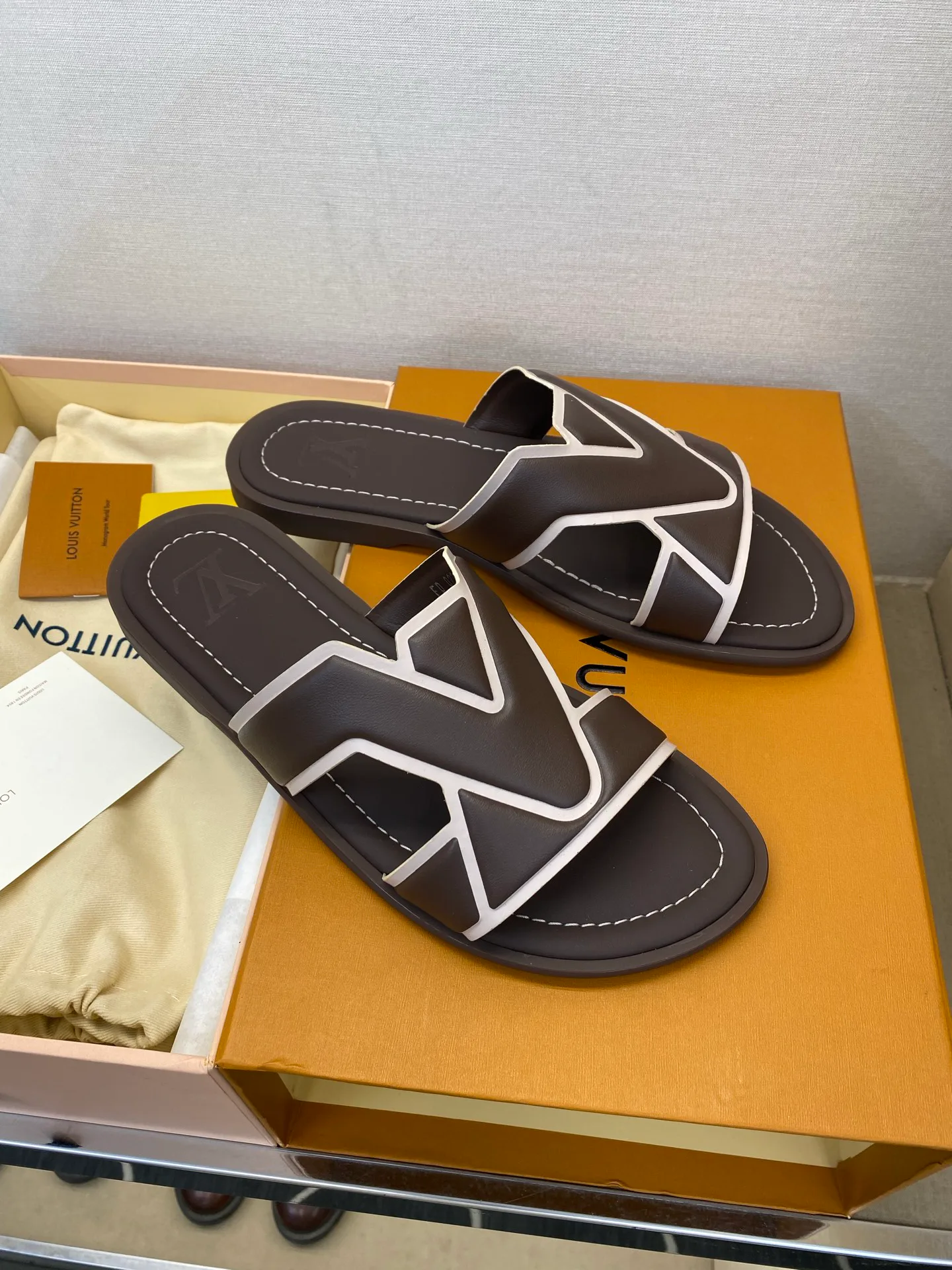 Шлепанцы Мужские Louis Vuitton 13080178