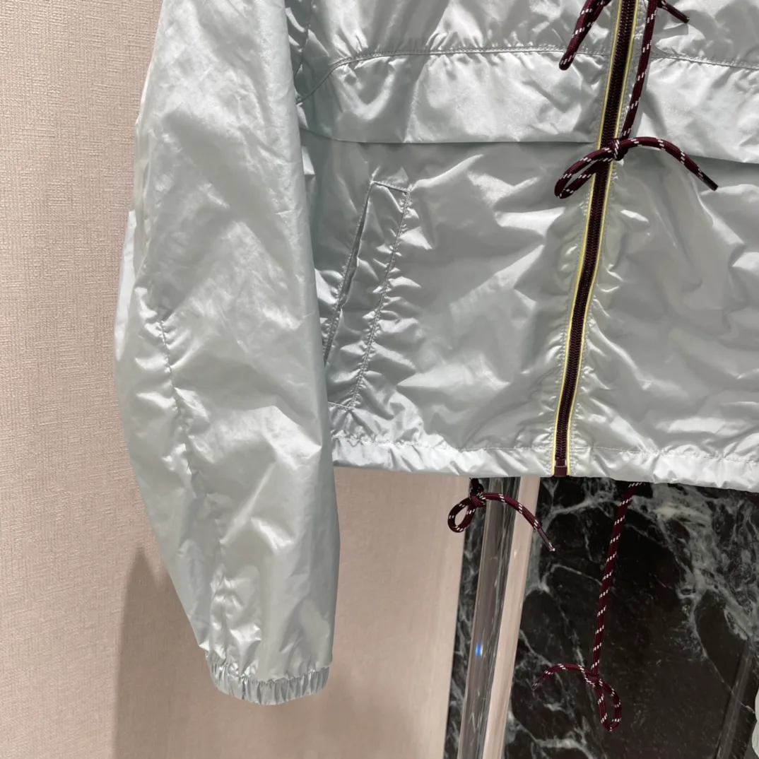Куртки И Пуховики Мужские Prada 13559149