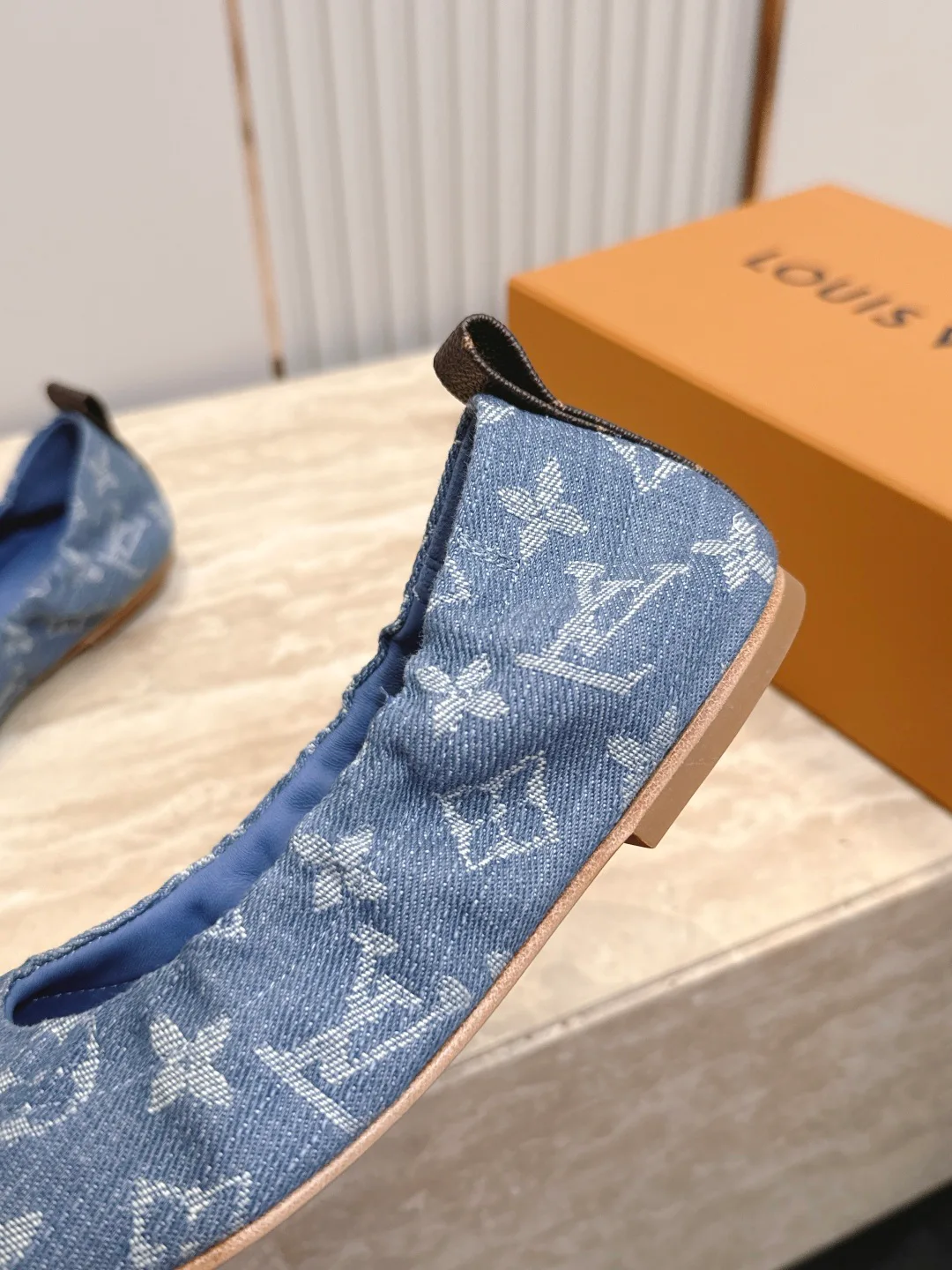 Балетки Женские Louis Vuitton 17178356
