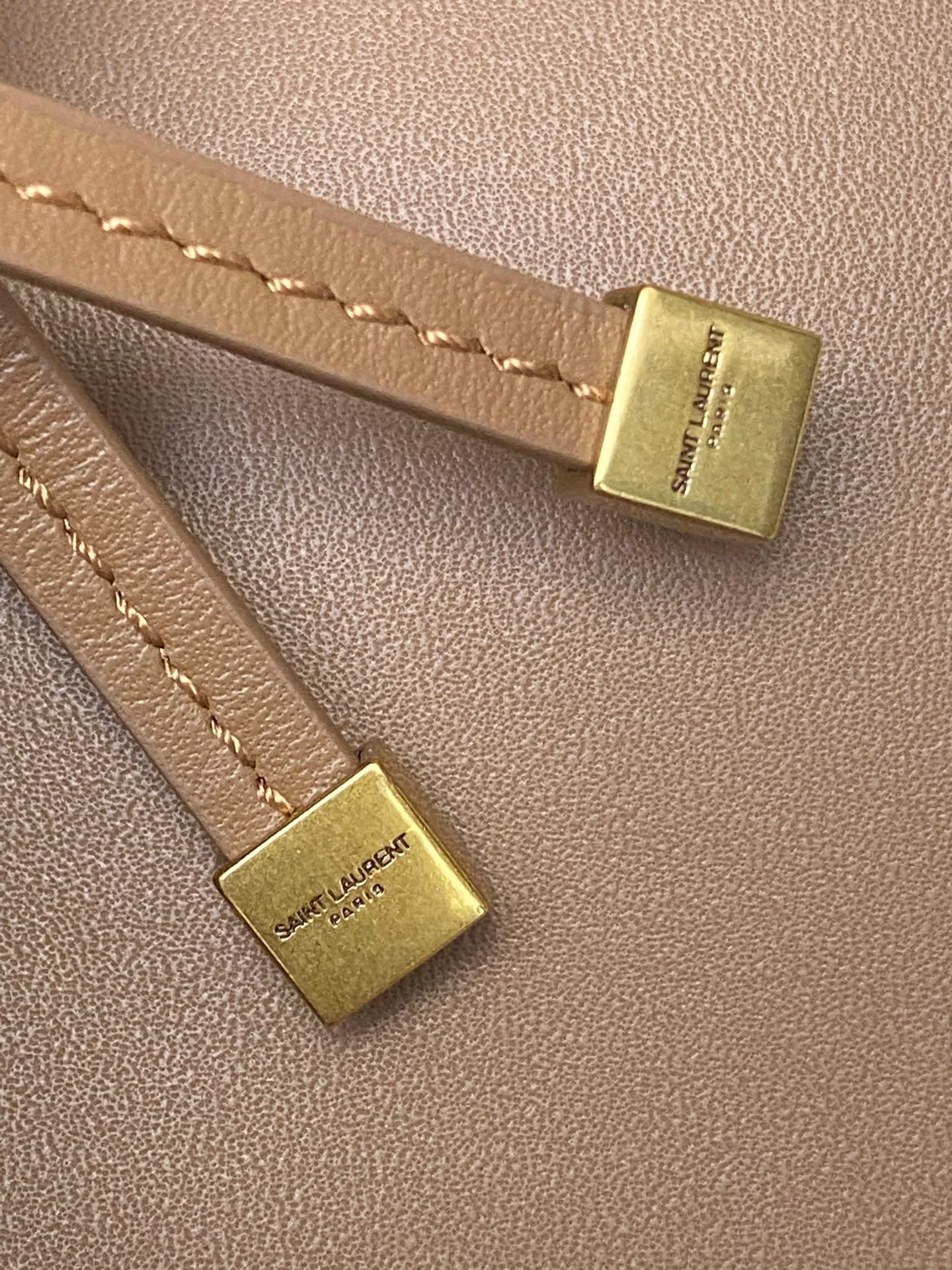Классические Сумки Женские Saint Laurent 11701514