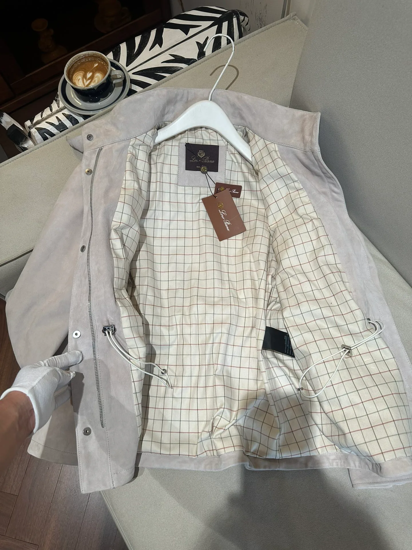 Кожаные Куртки И Дублёнки Женские Loro Piana 5045617