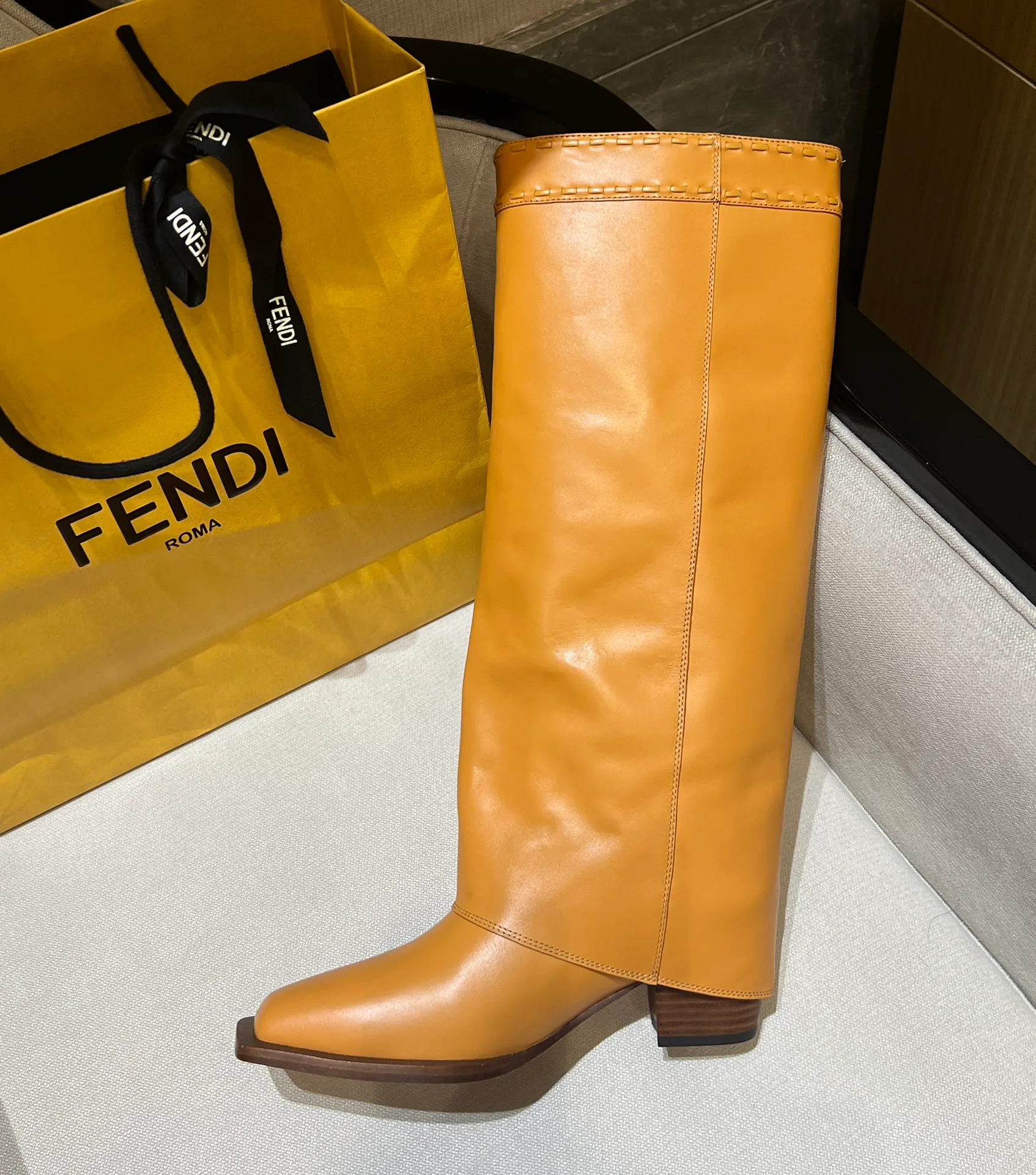 Сапоги Женские Salvatore Ferragamo 97247