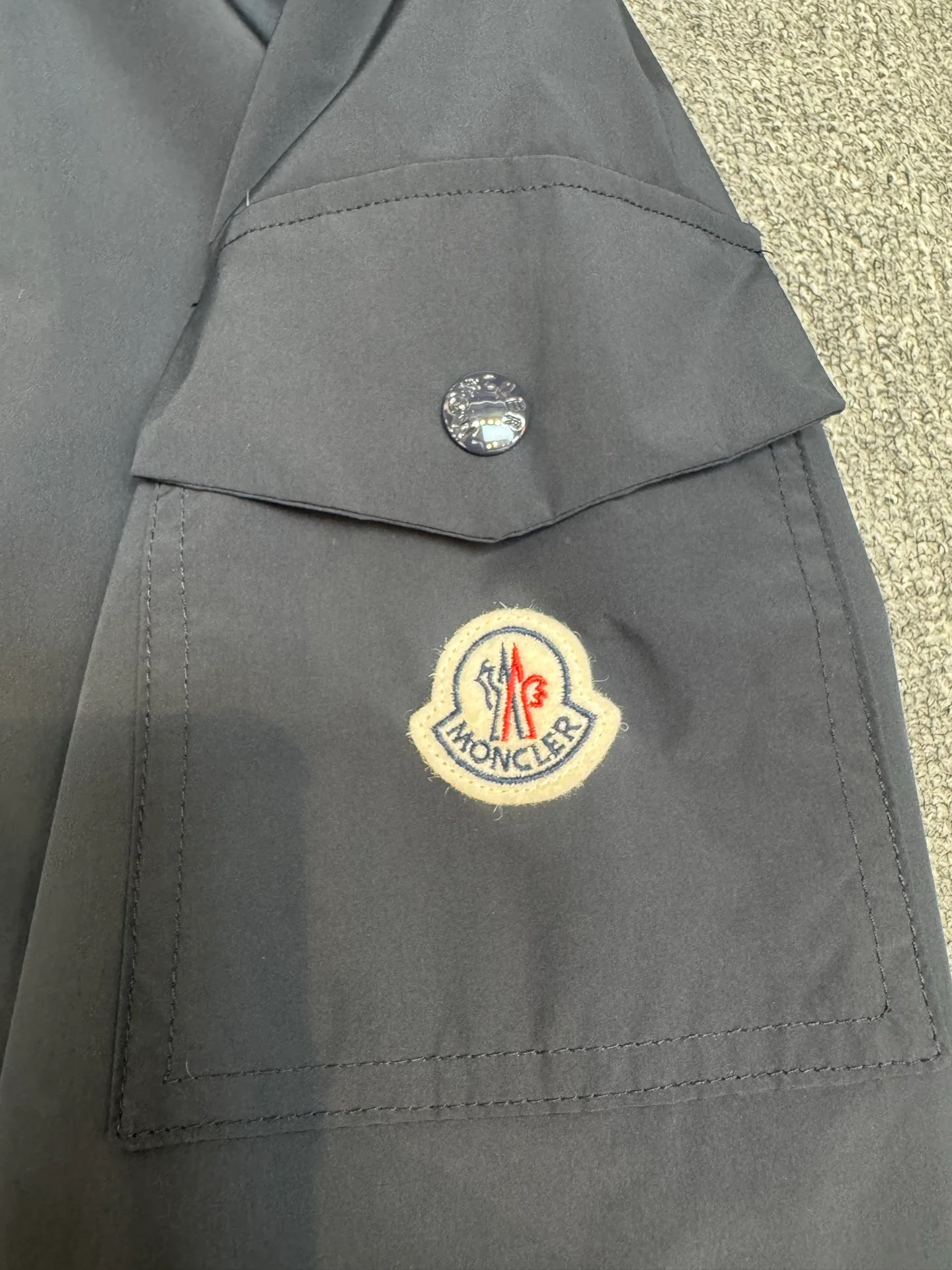 Куртки И Пуховики Мужские Moncler 13137532