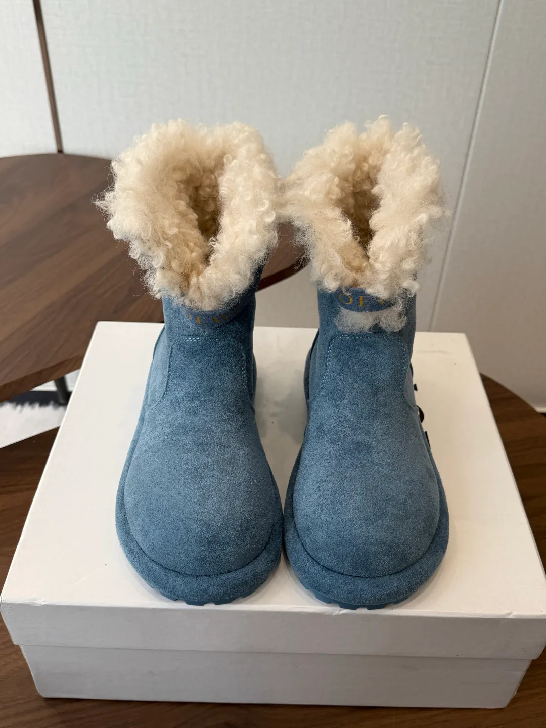 Угги Женские Loewe 19152374