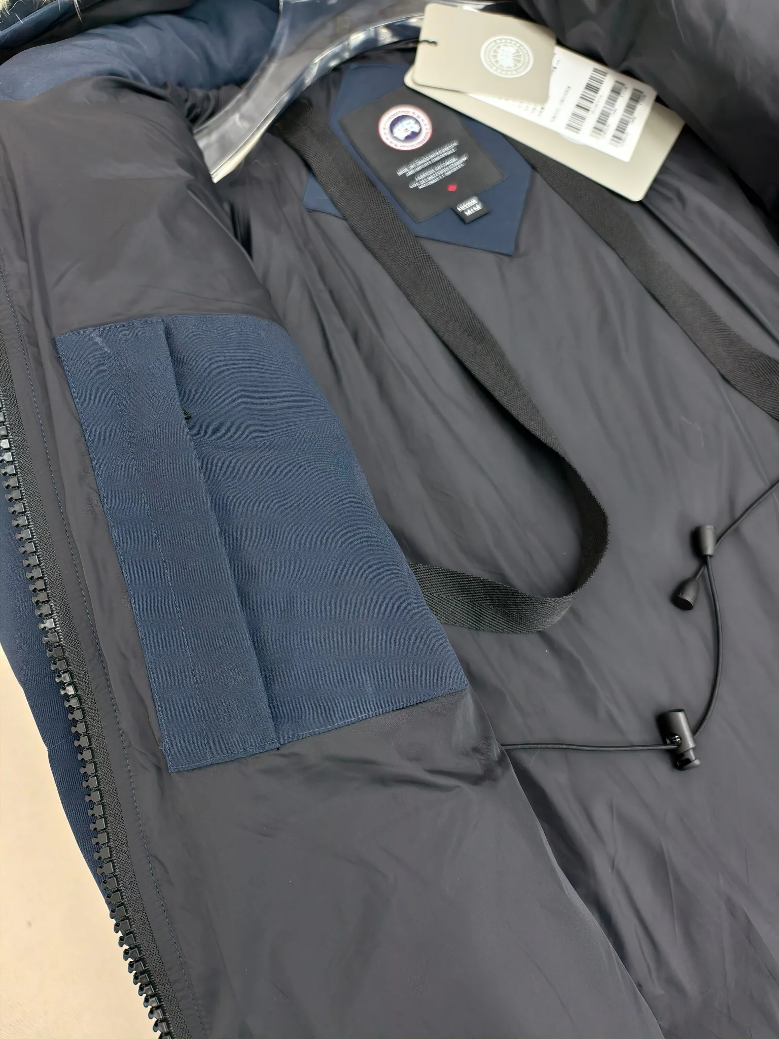 Куртки И Пуховики Женские Canada Goose 18926144