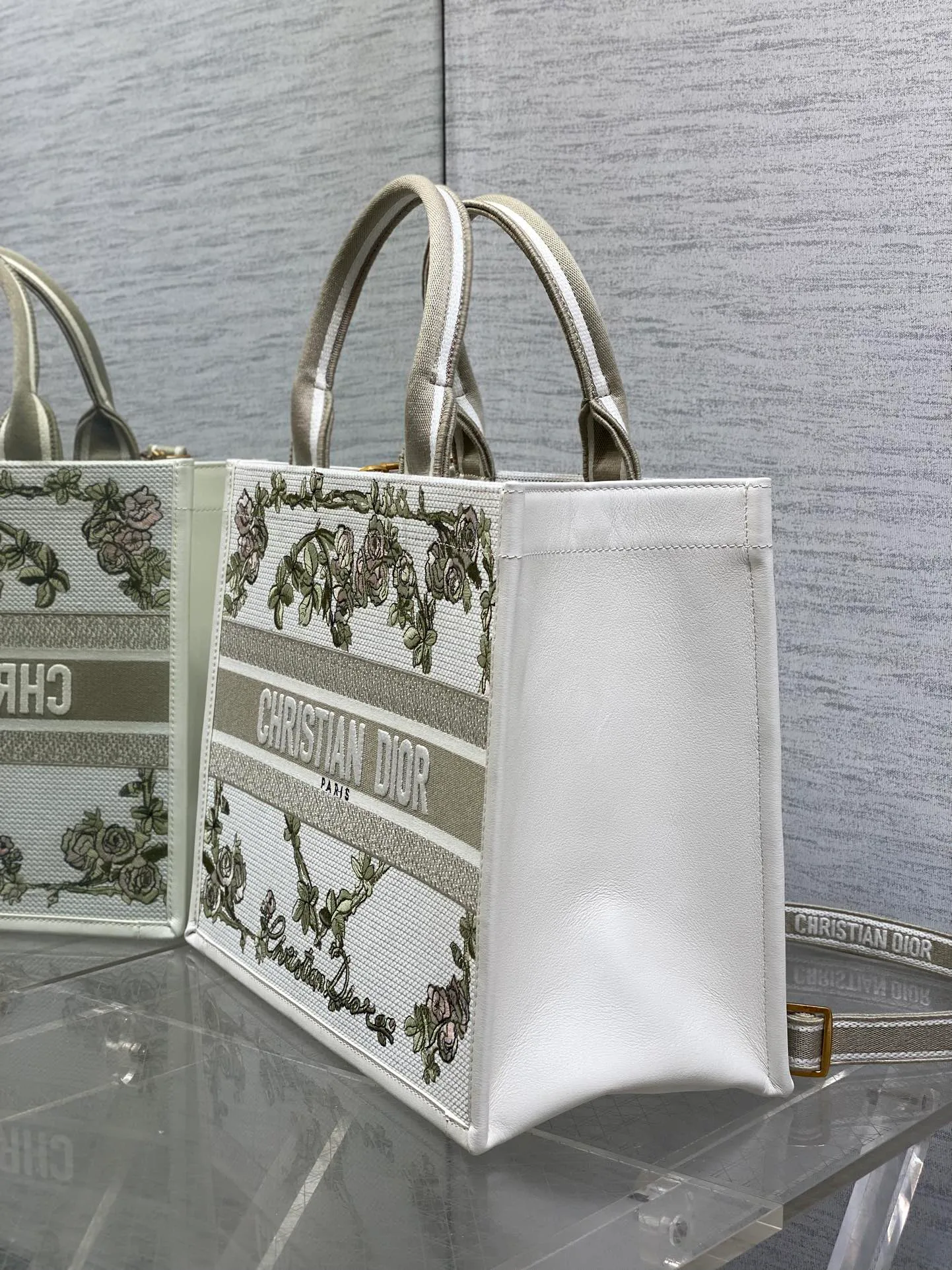 Классические Сумки Женские Christian Dior 11224086