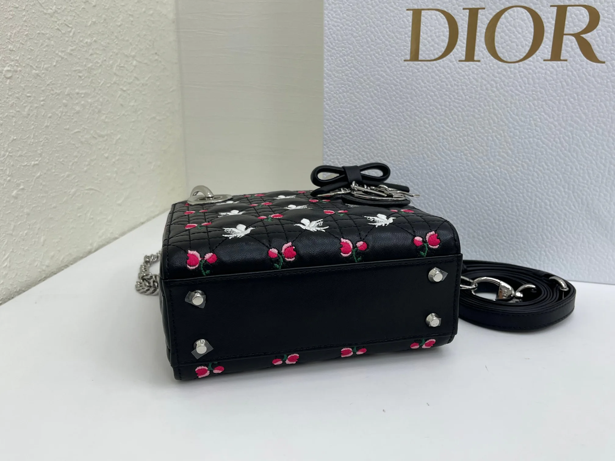 Классические Сумки Женские Christian Dior 17407062