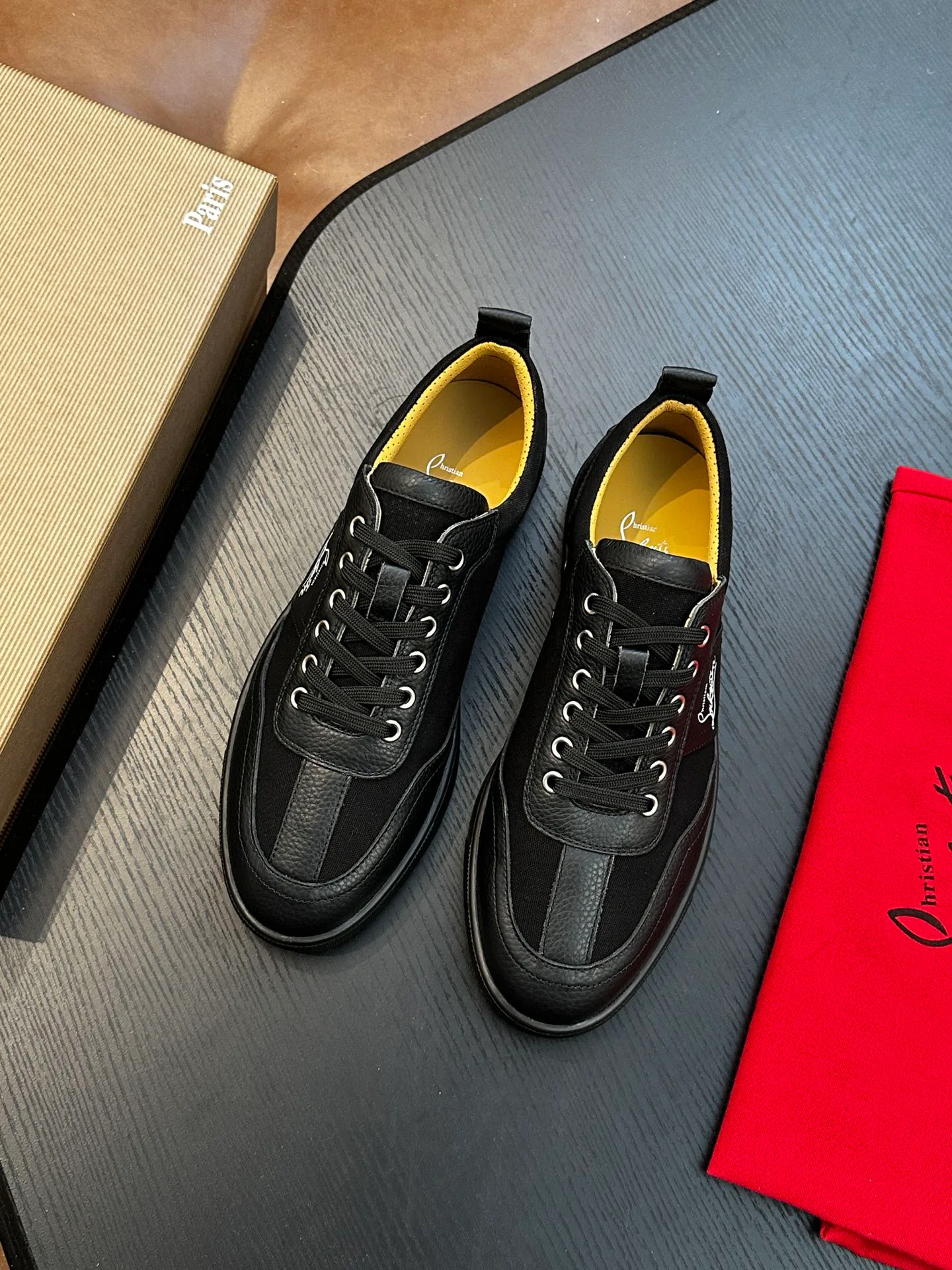 Кроссовки Мужские Christian Louboutin 11606946
