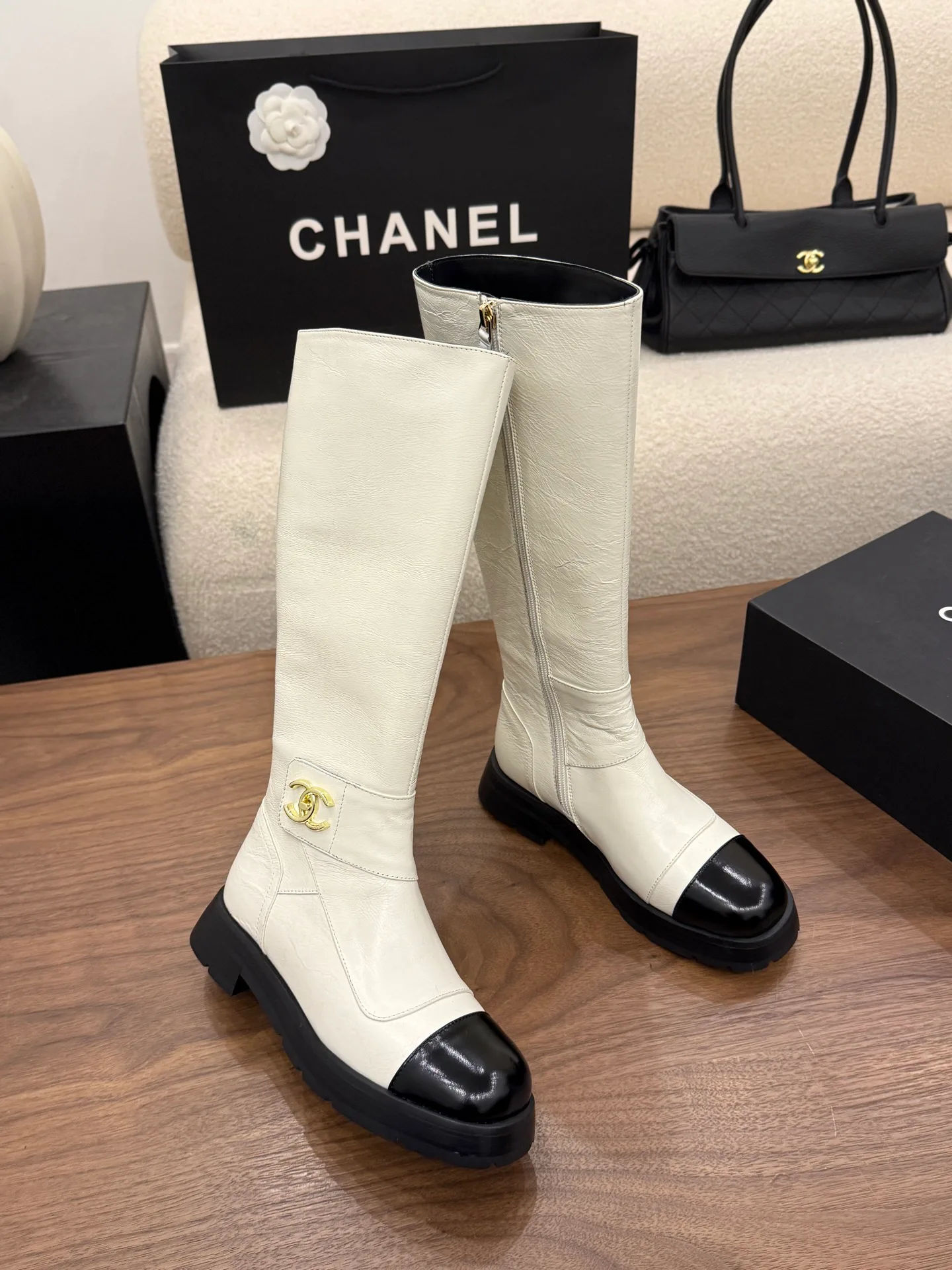 Сапоги Женские Chanel 18323368