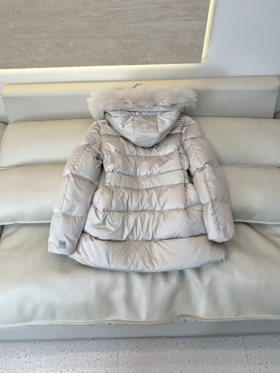 Куртки И Пуховики Женские Max Mara 18226352