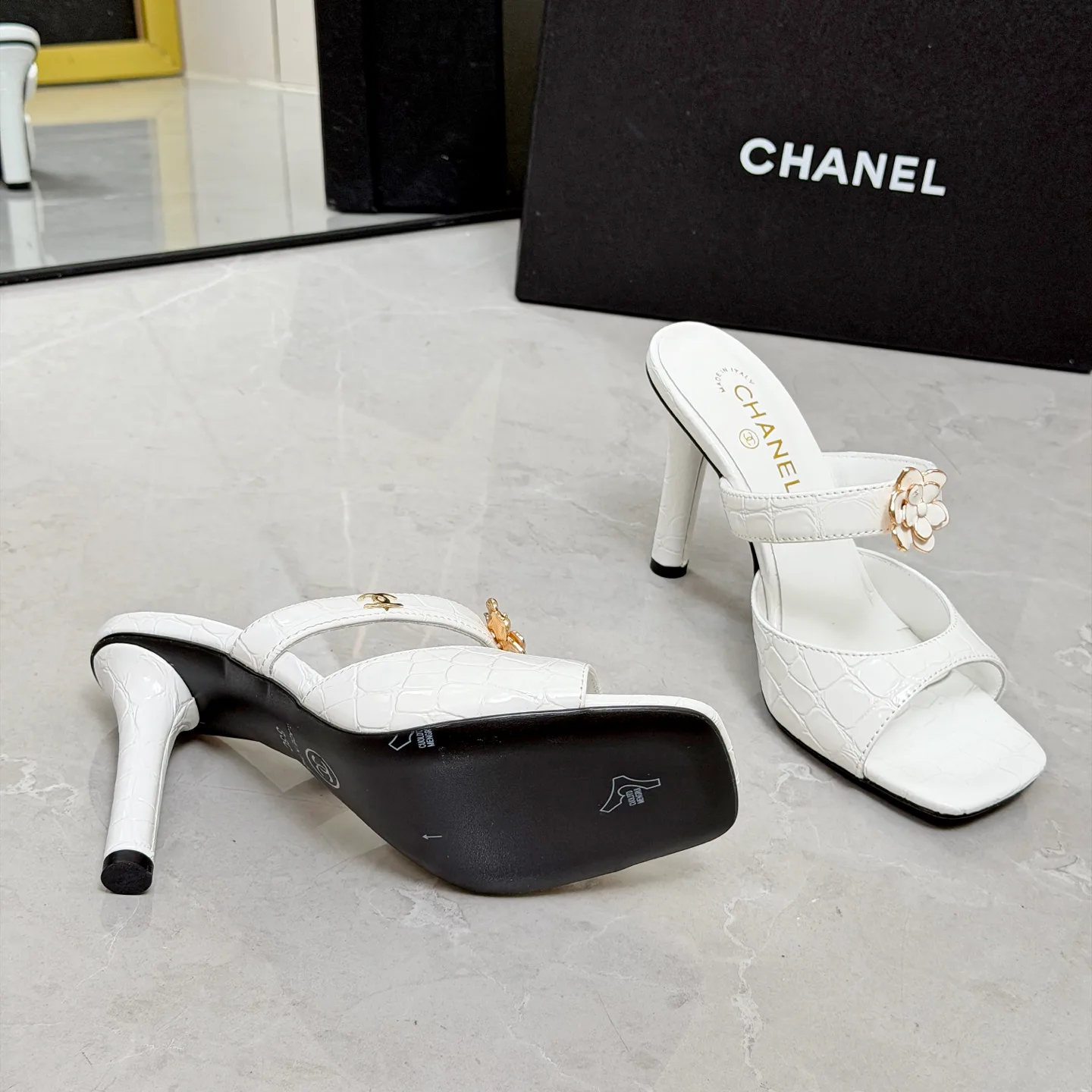 Босоножки Женские Chanel 17335029
