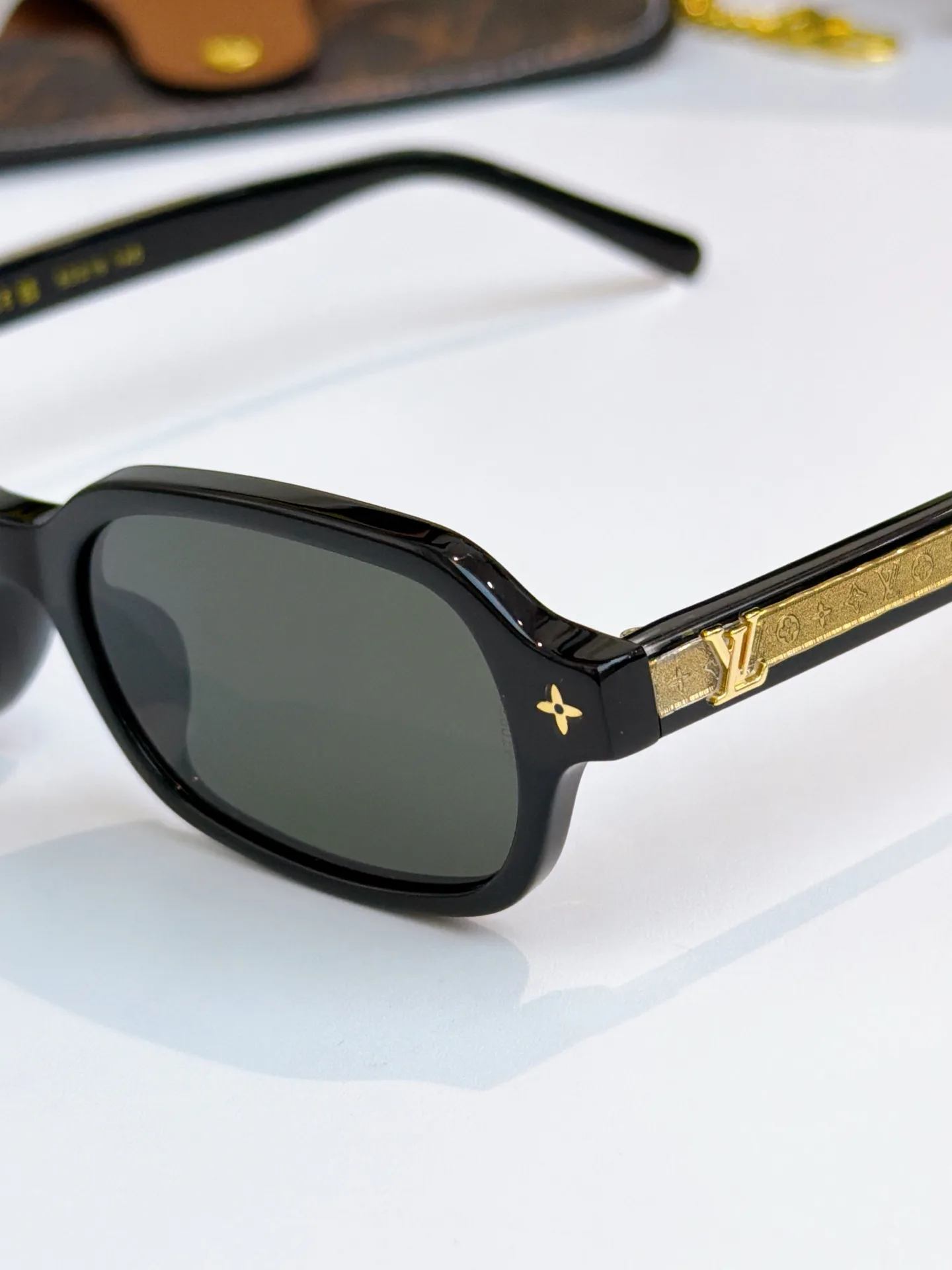 Очки Louis Vuitton 11055502