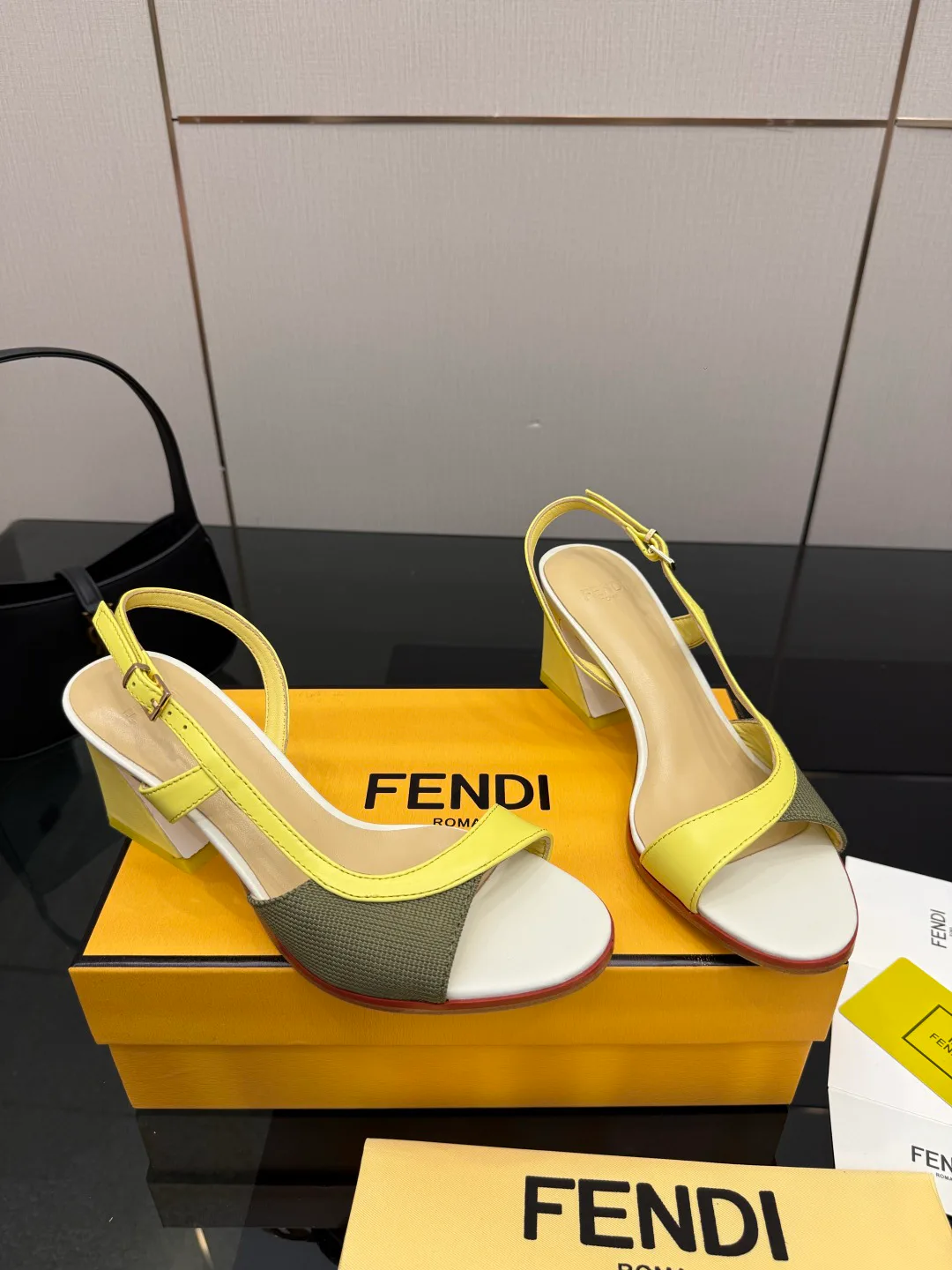 Туфли Женские Fendi 11755380