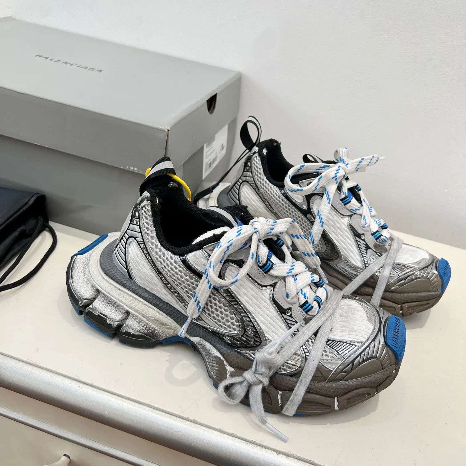 Кроссовки Женские Balenciaga 6606303