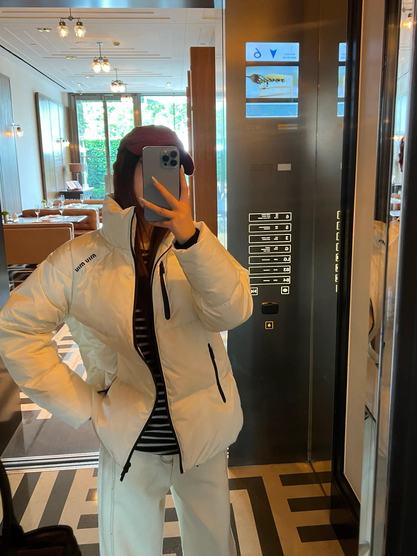 Куртки И Пуховики Женские Miu Miu 18108729