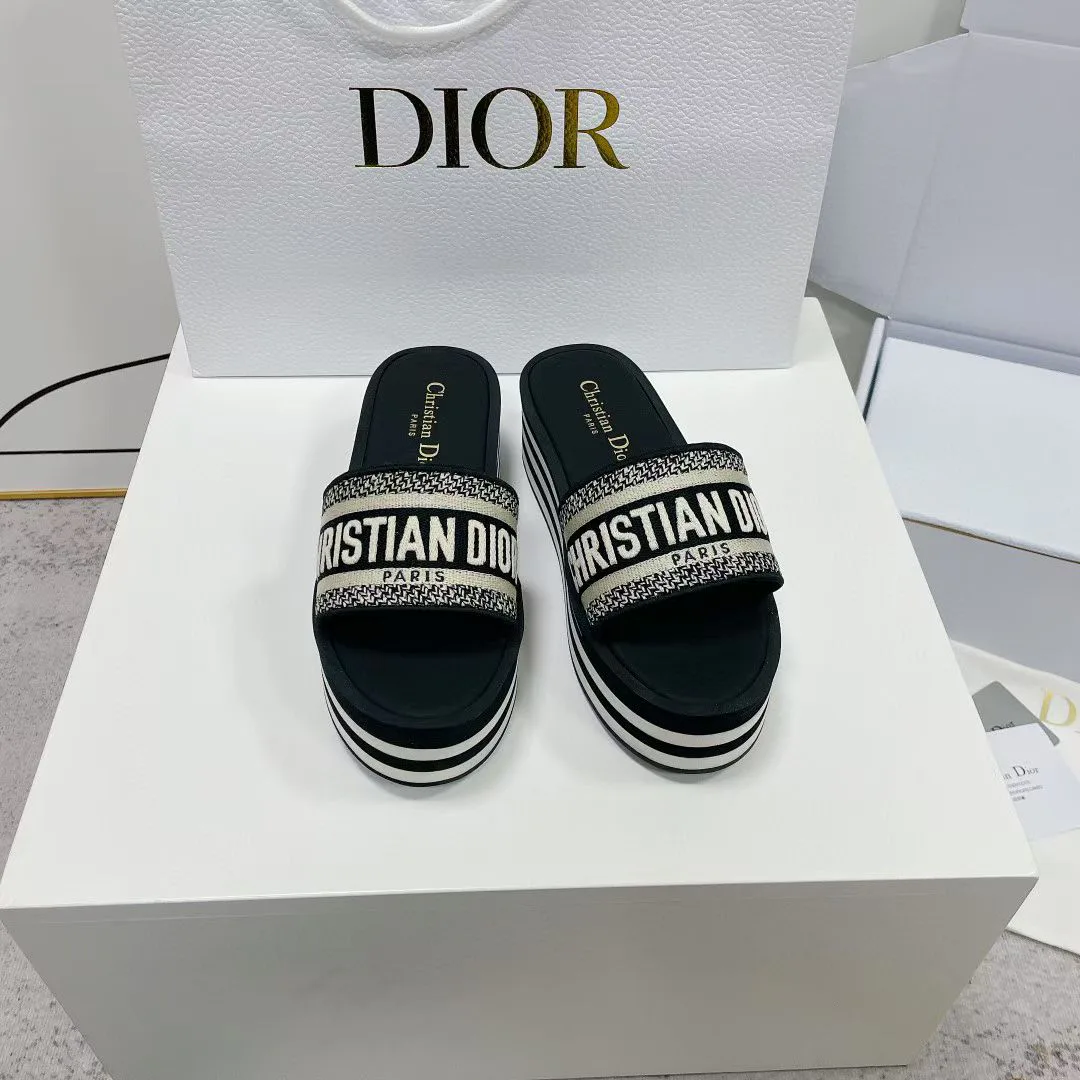 Шлепанцы Женские Christian Dior 12877349