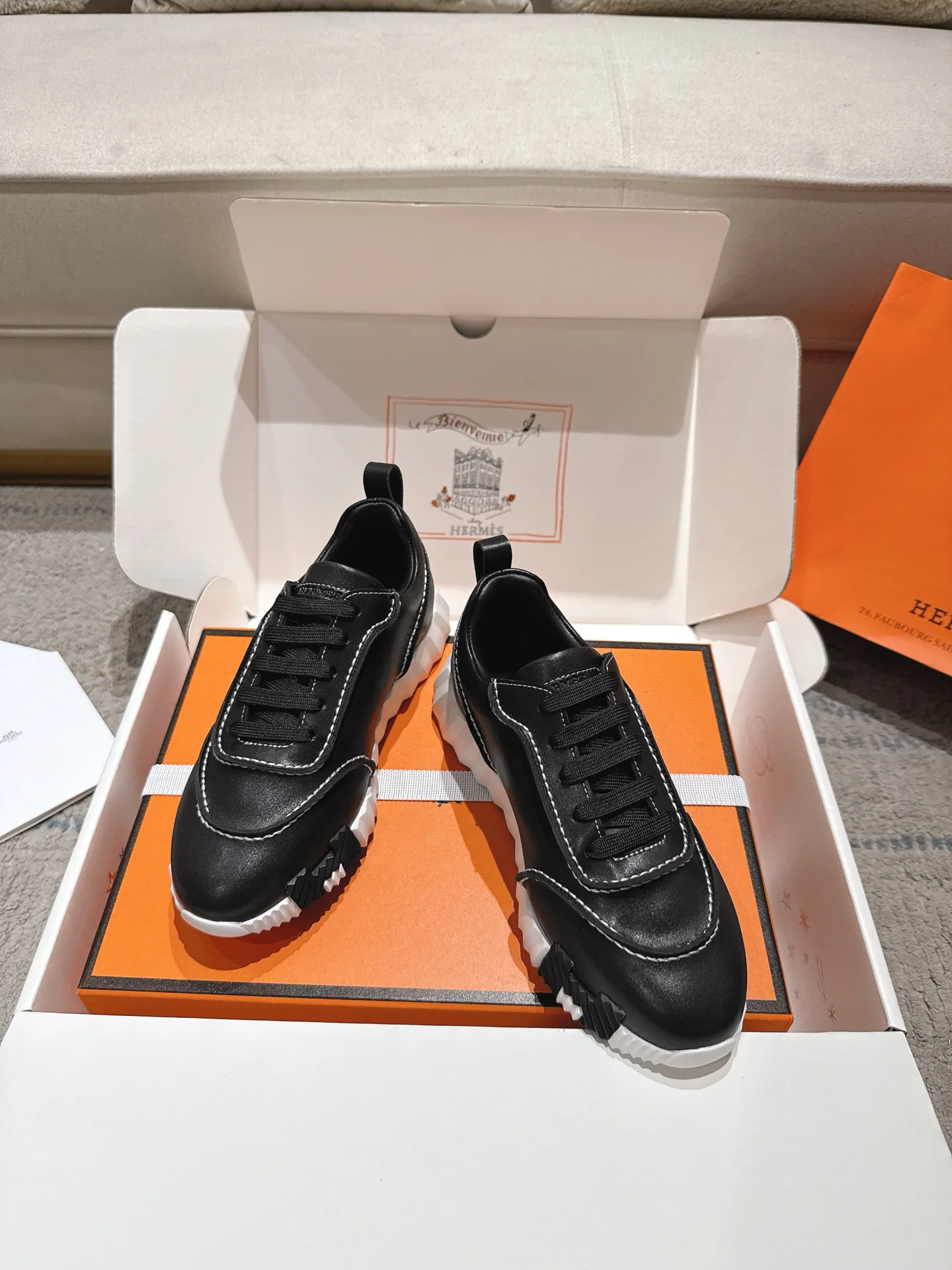 Кроссовки Женские Hermes 17467527