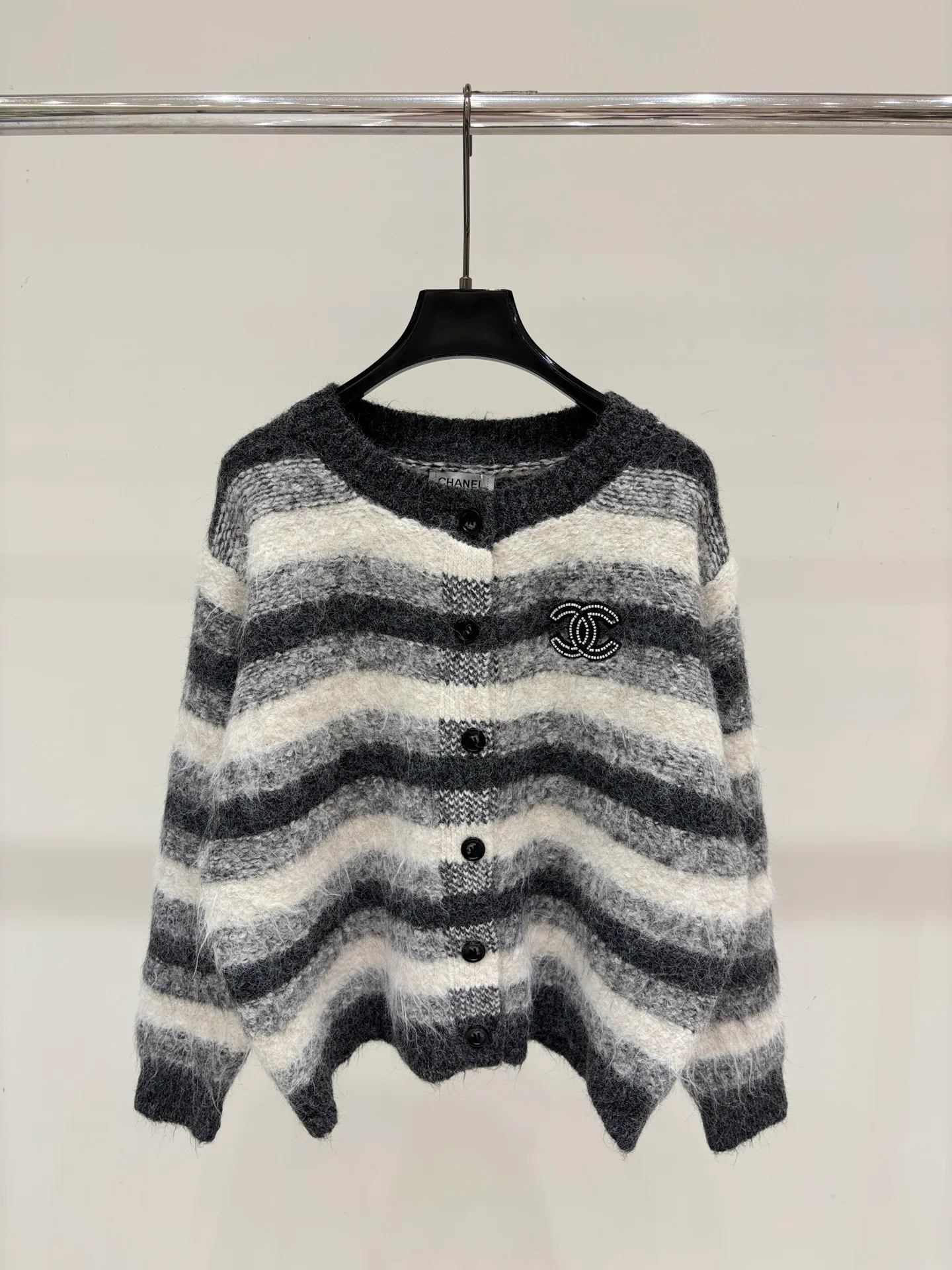 Джемперы И Свитеры Женские Chanel 18727282
