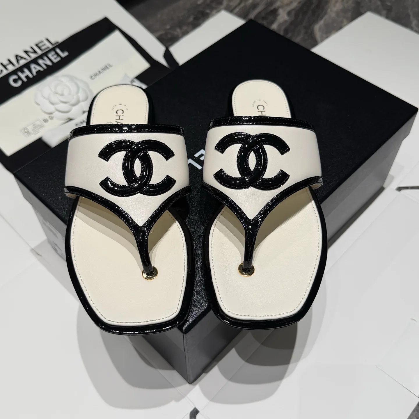 Шлепанцы Женские Chanel 18121357