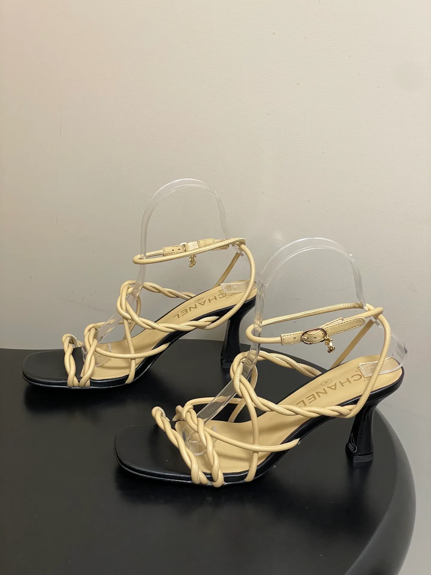 Босоножки Женские Chanel 12837404