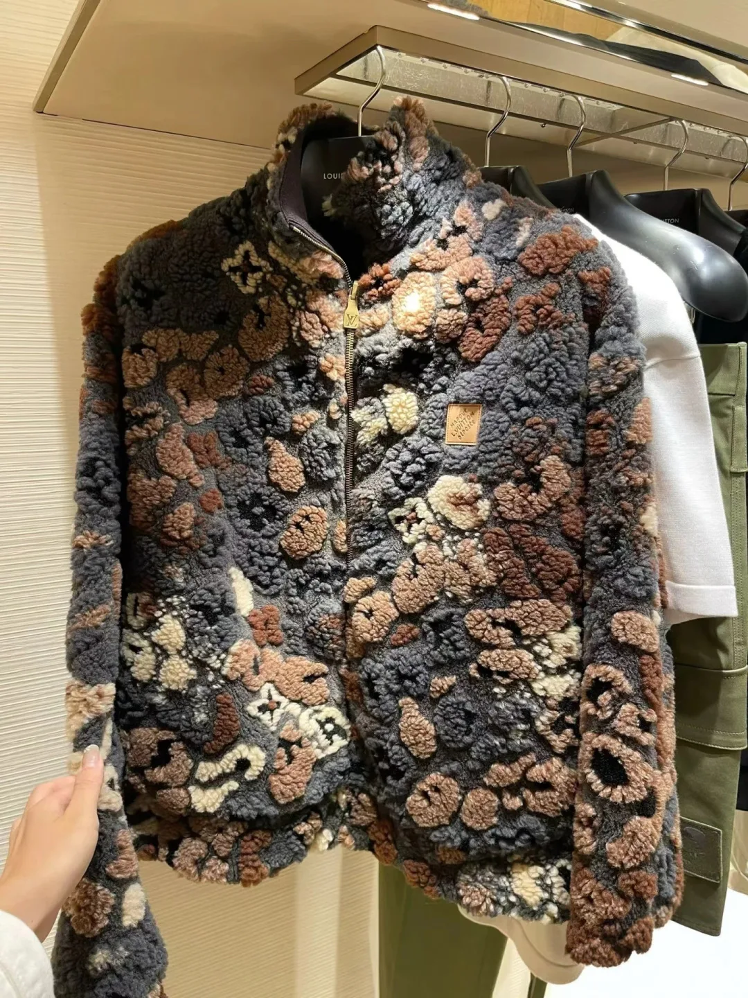 Куртки Женские Louis Vuitton 412770