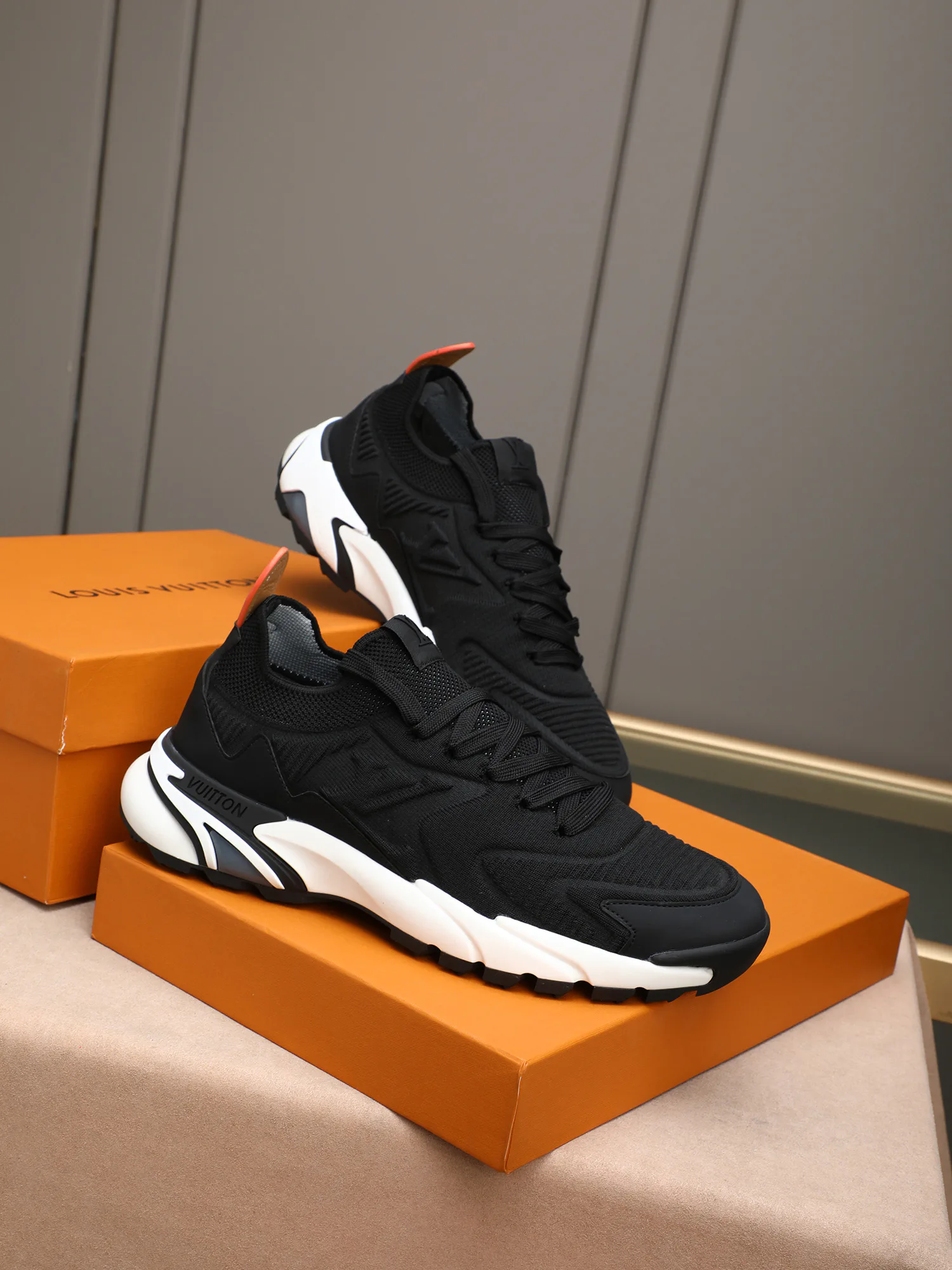 Кроссовки Мужские Louis Vuitton 1277009