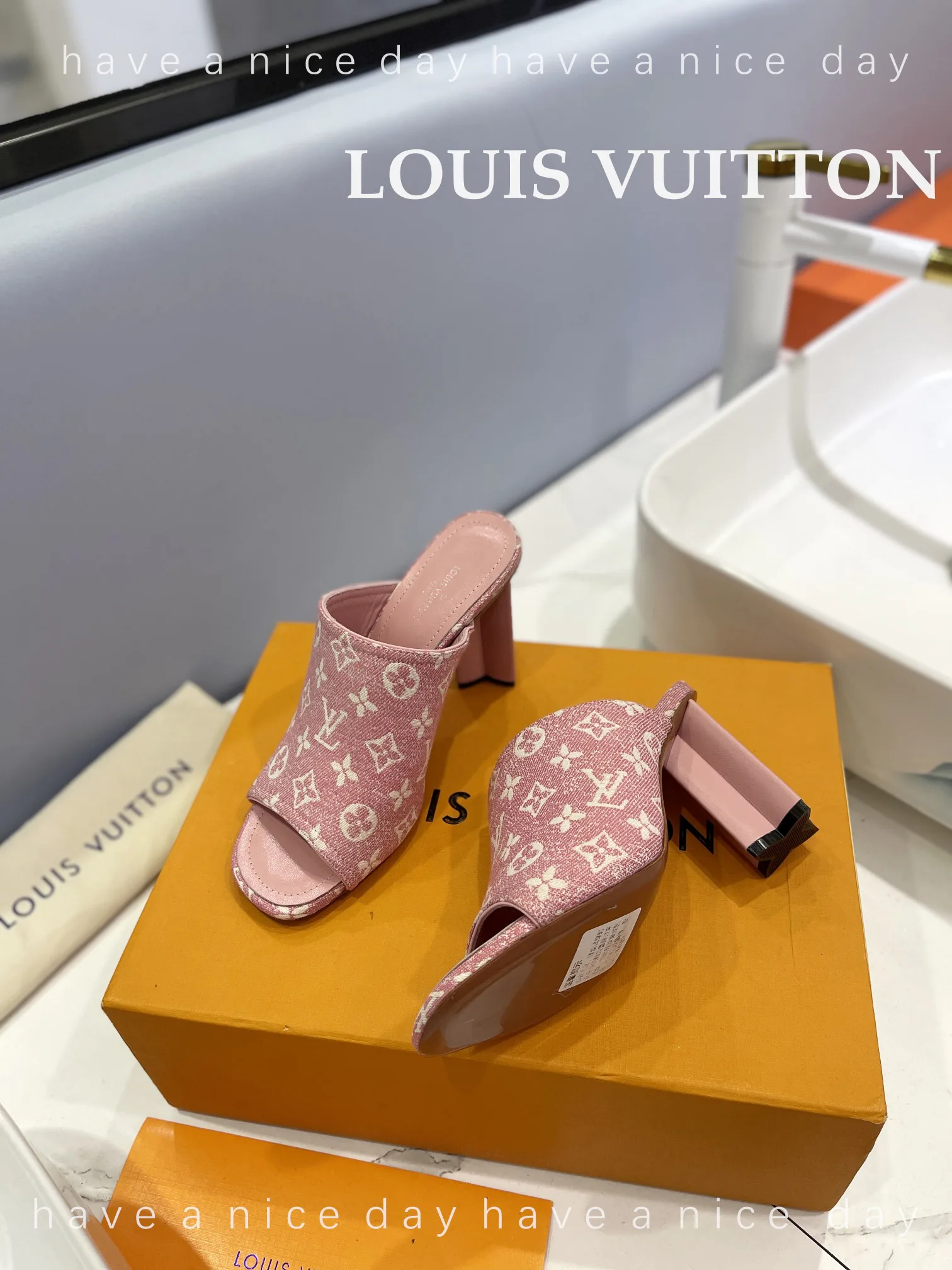 Босоножки Женские Louis Vuitton 9623595