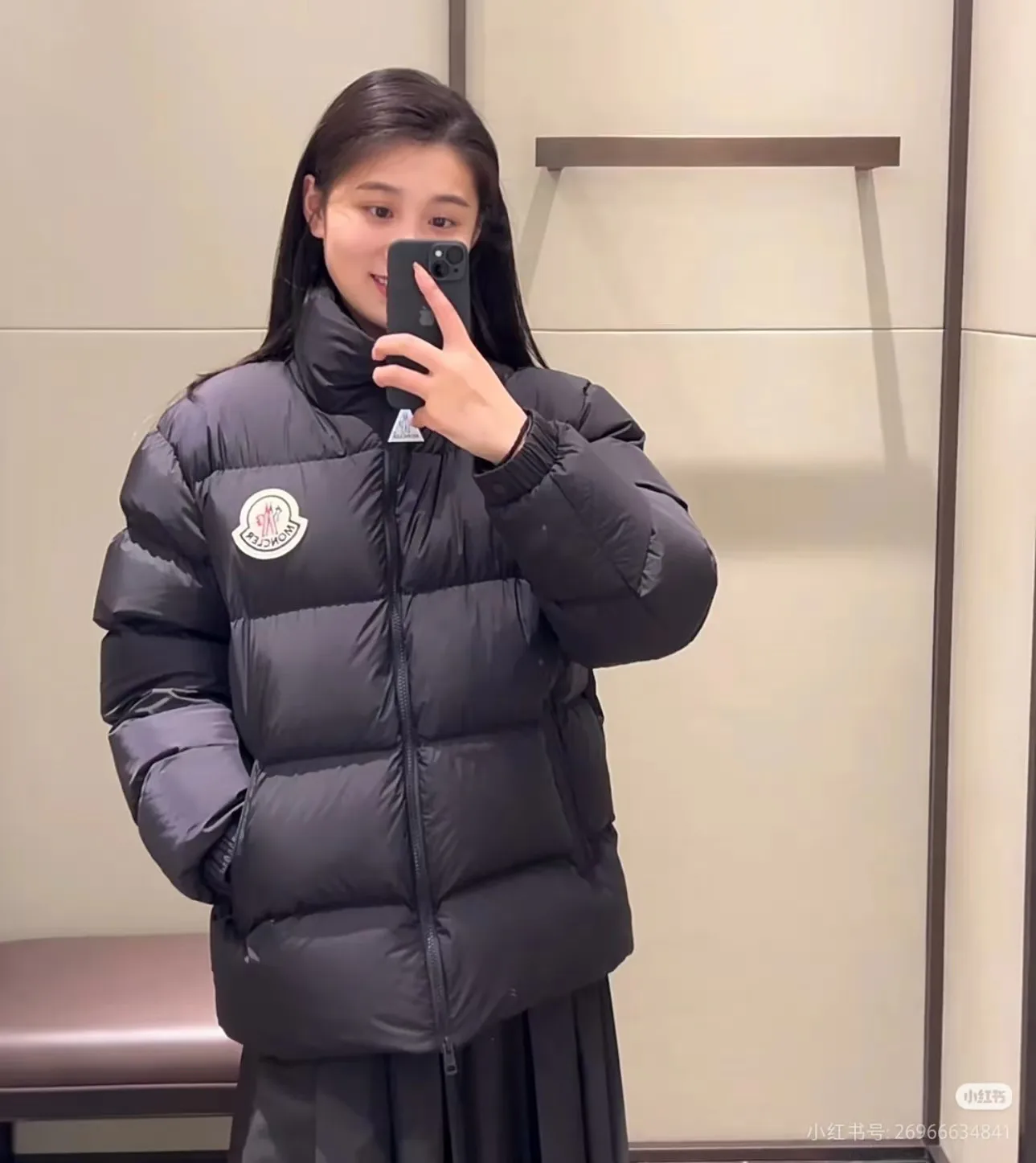 Куртки И Пуховики Женские Moncler 18044430