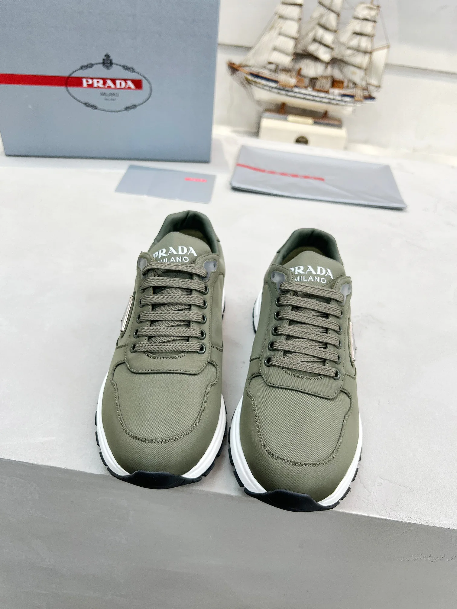 Ботинки Мужские Prada 11670881