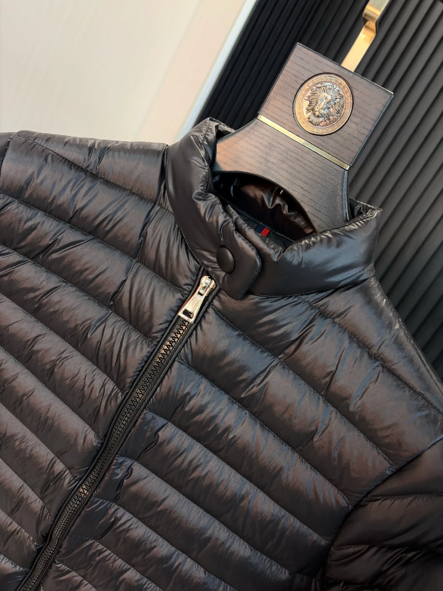 Куртки И Пуховики Мужские Moncler 17908036