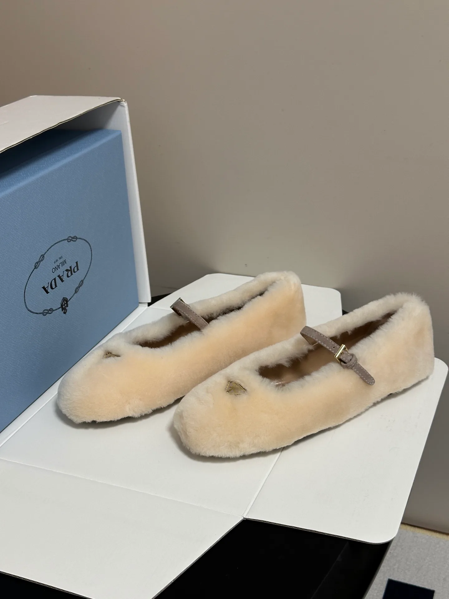 Балетки Женские Prada 18049704