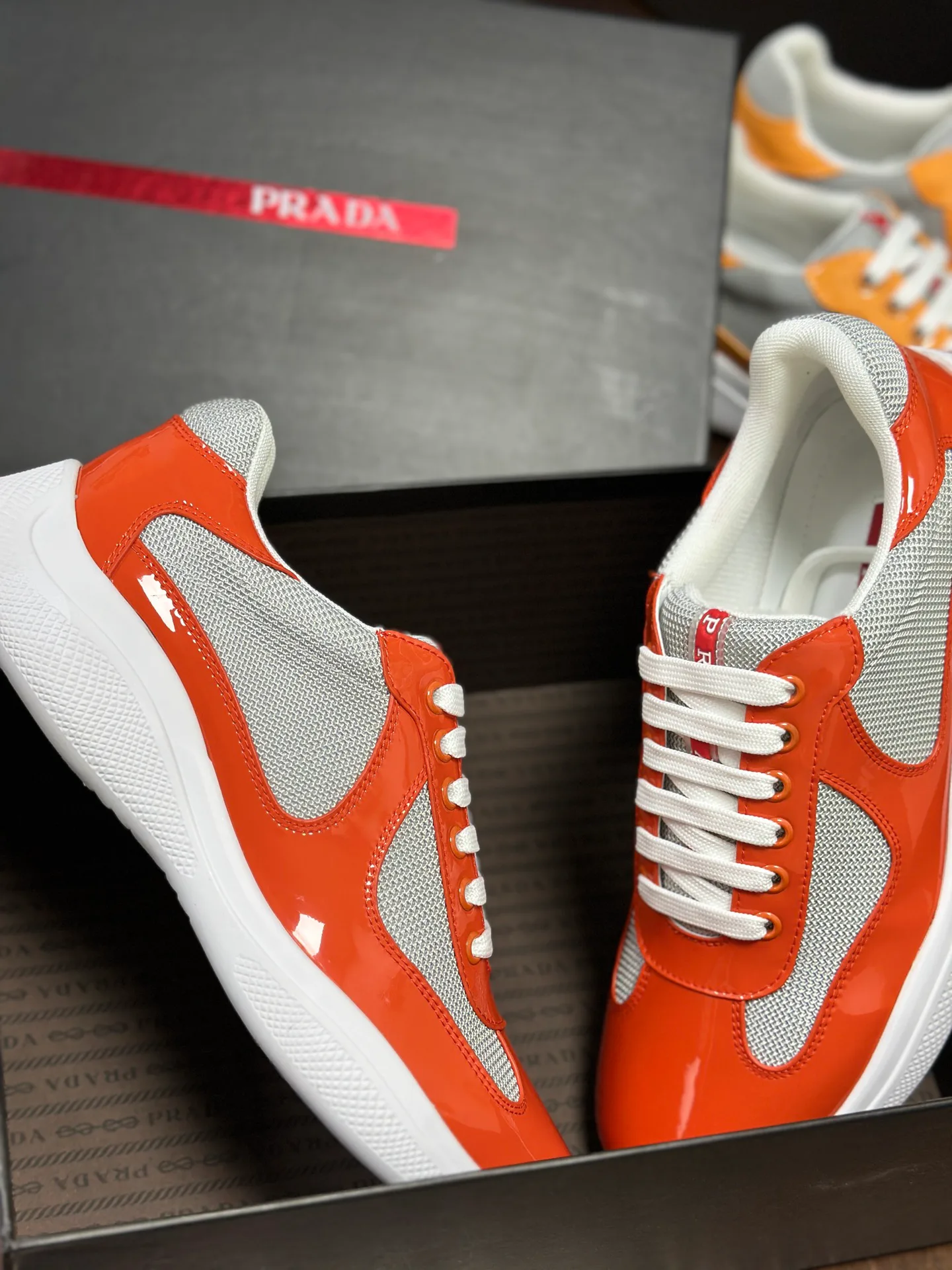 Кроссовки Женские Prada 18262253