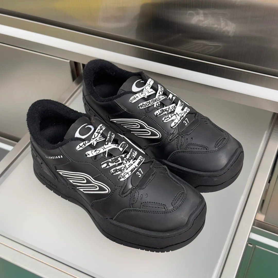 Кроссовки Женские Balenciaga 11226565