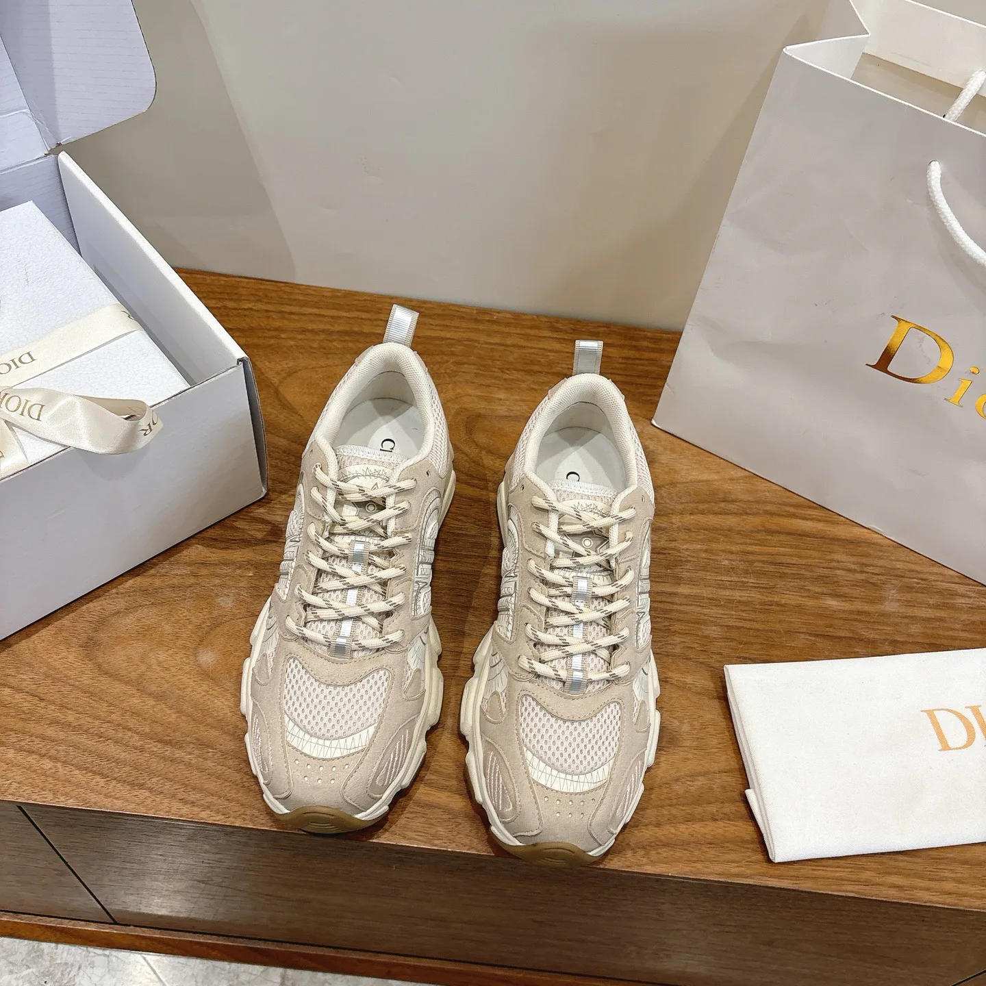 Кроссовки Женские Christian Dior 11647859