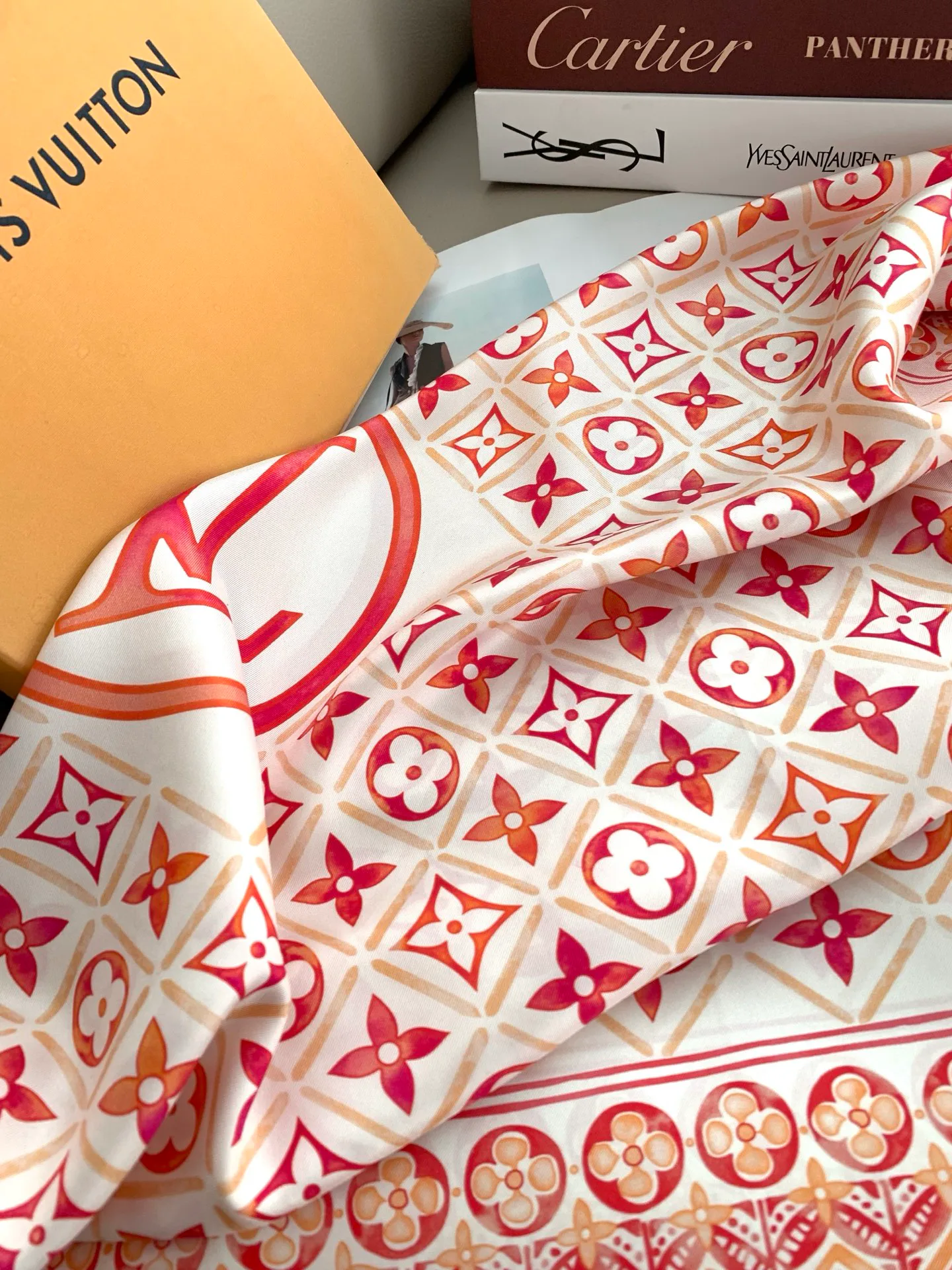 Платки Louis Vuitton 18675521