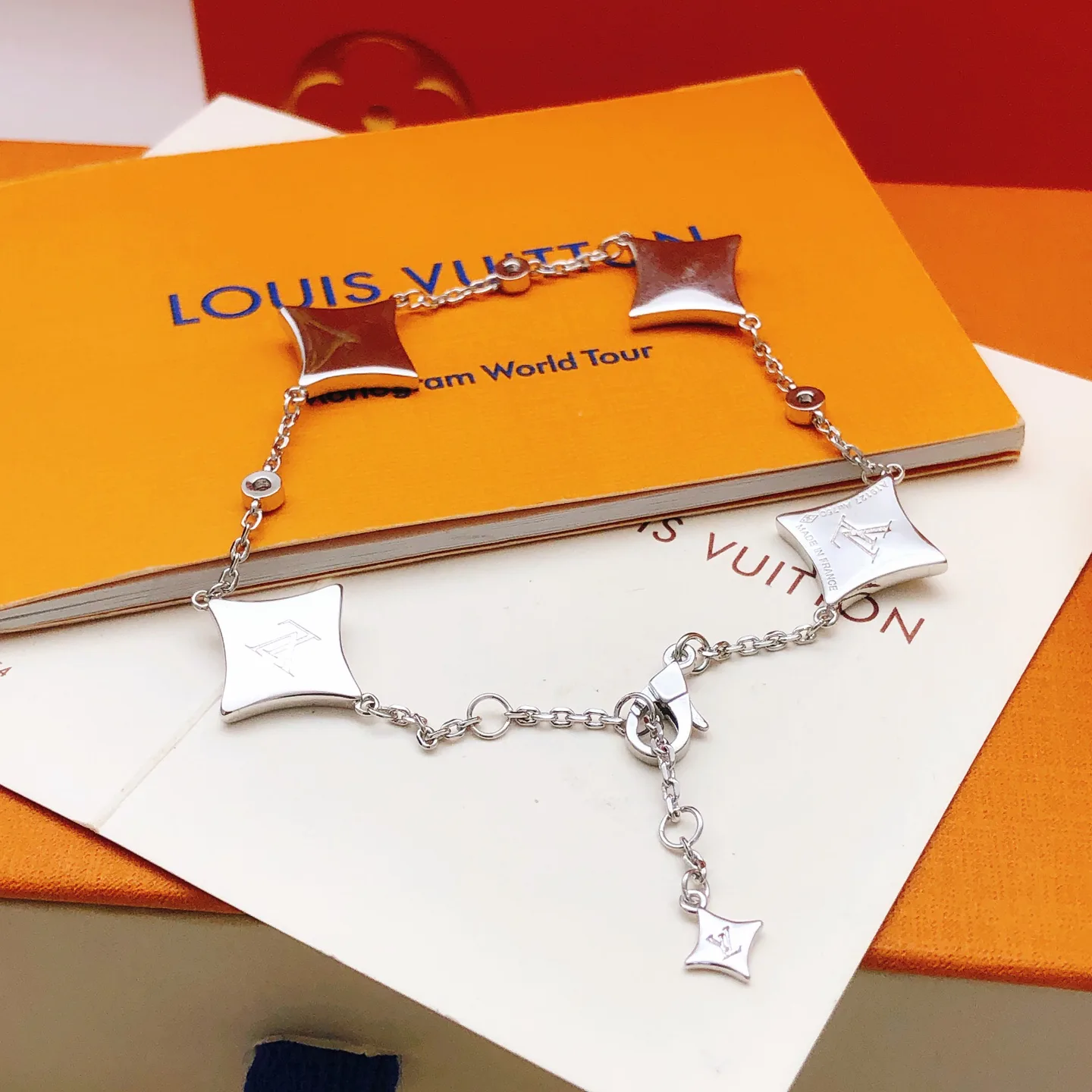 Бижутерия Louis Vuitton 91303