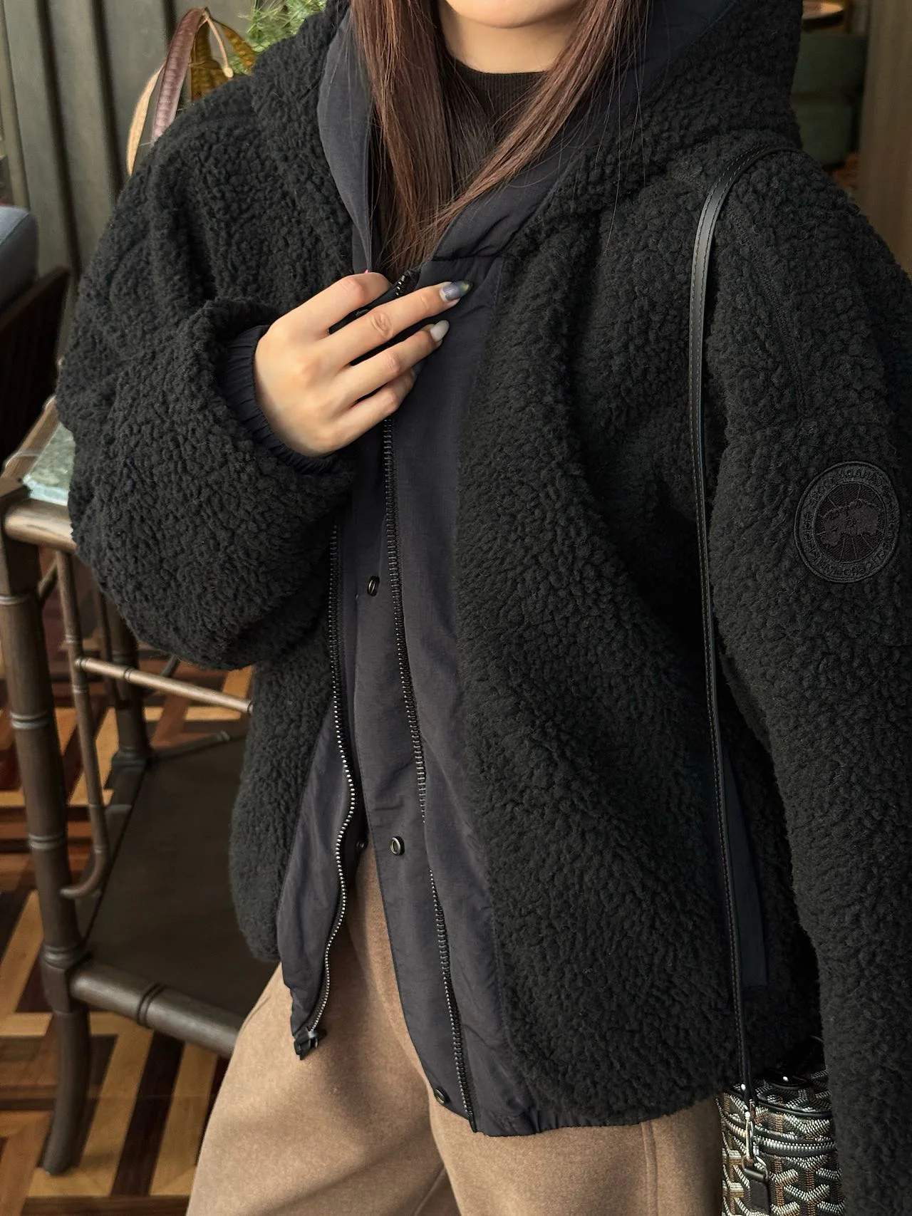 Куртки И Пуховики Женские Canada Goose 843400