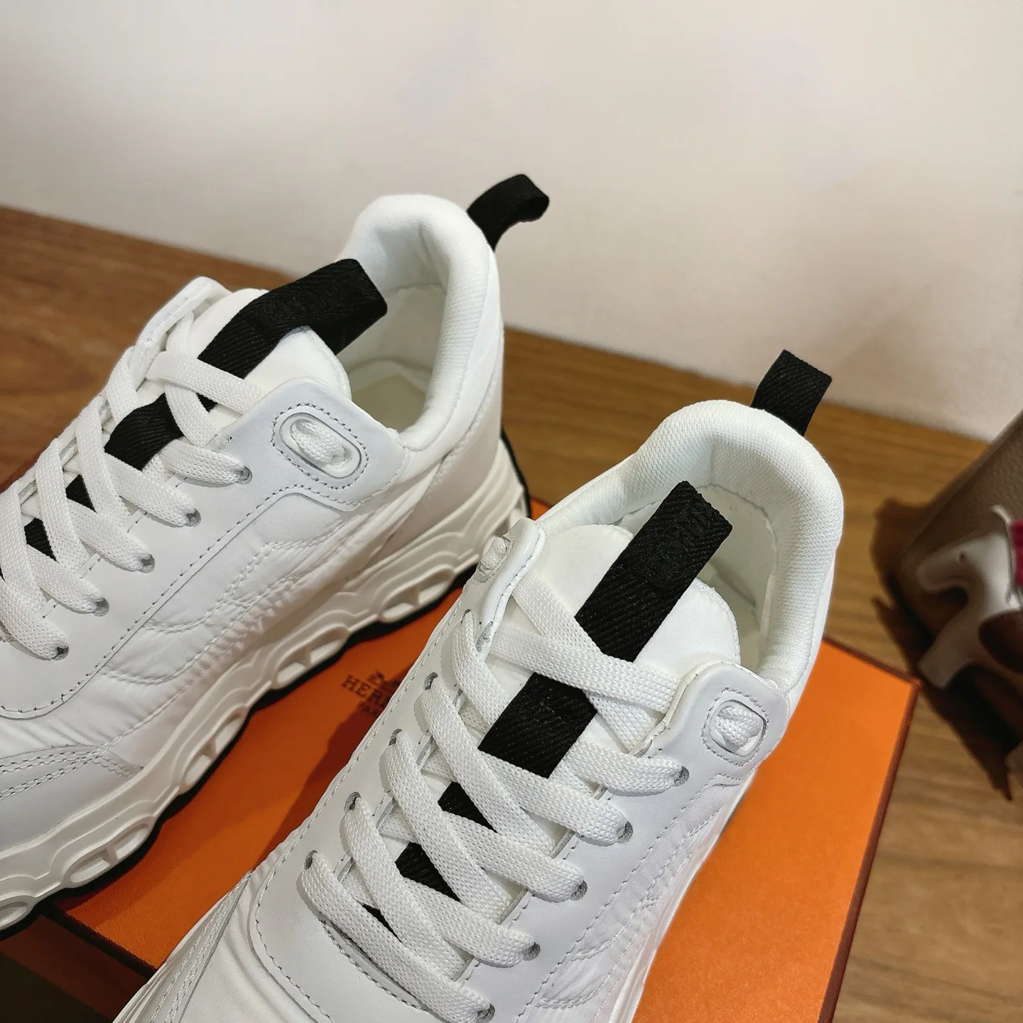 Кроссовки Женские Hermes 10031808