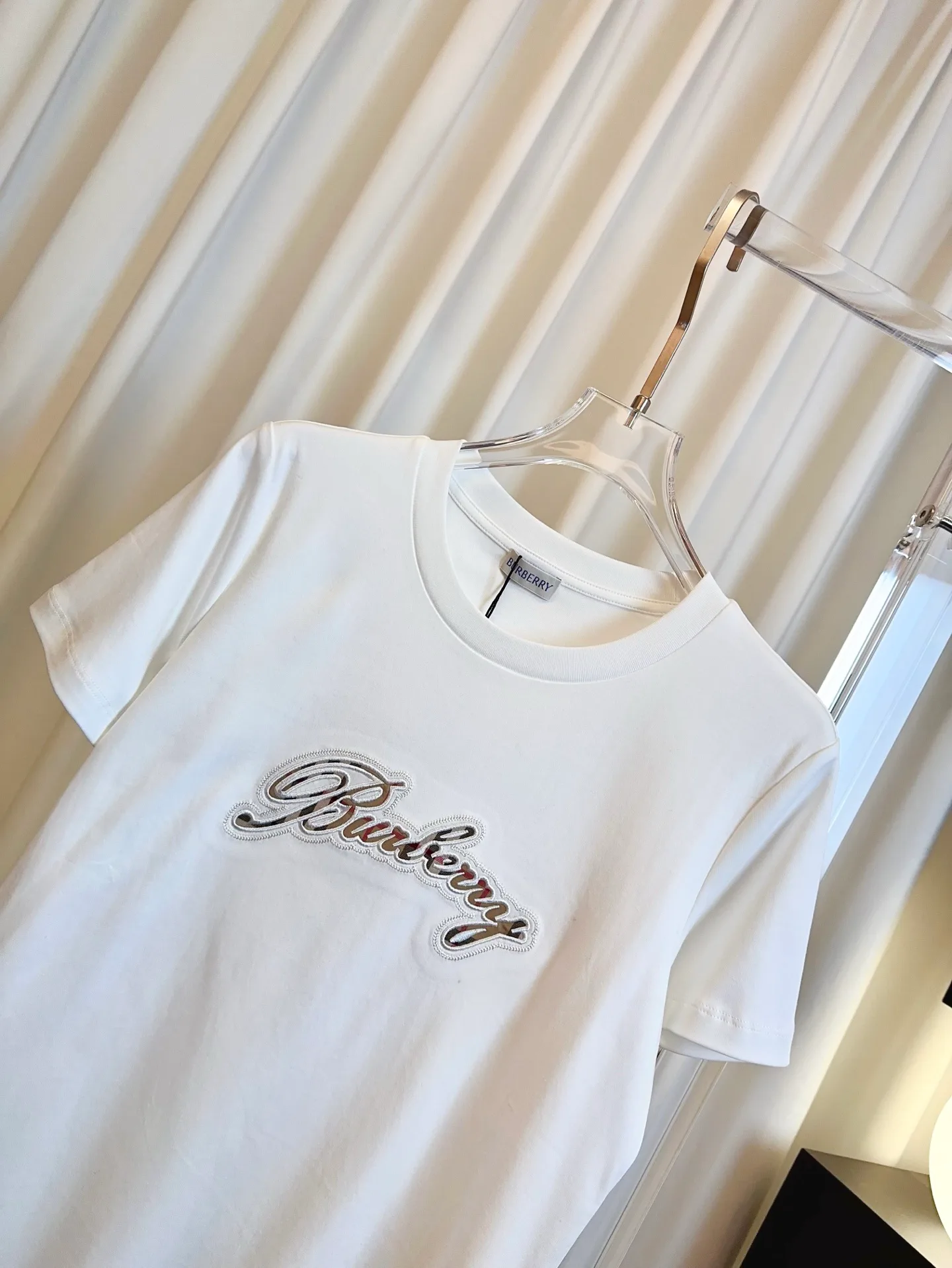 Футболки Женские Burberry 845060