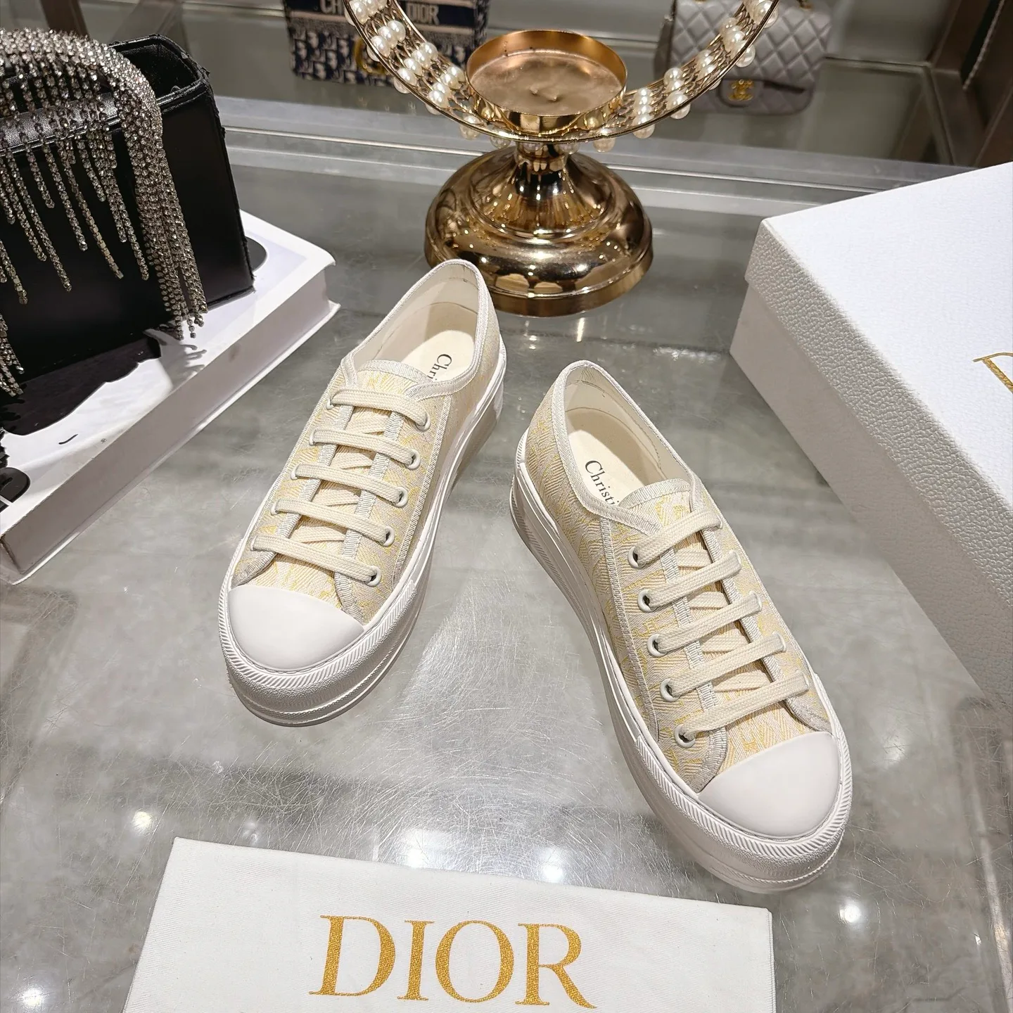 Кроссовки Женские Christian Dior 18764212