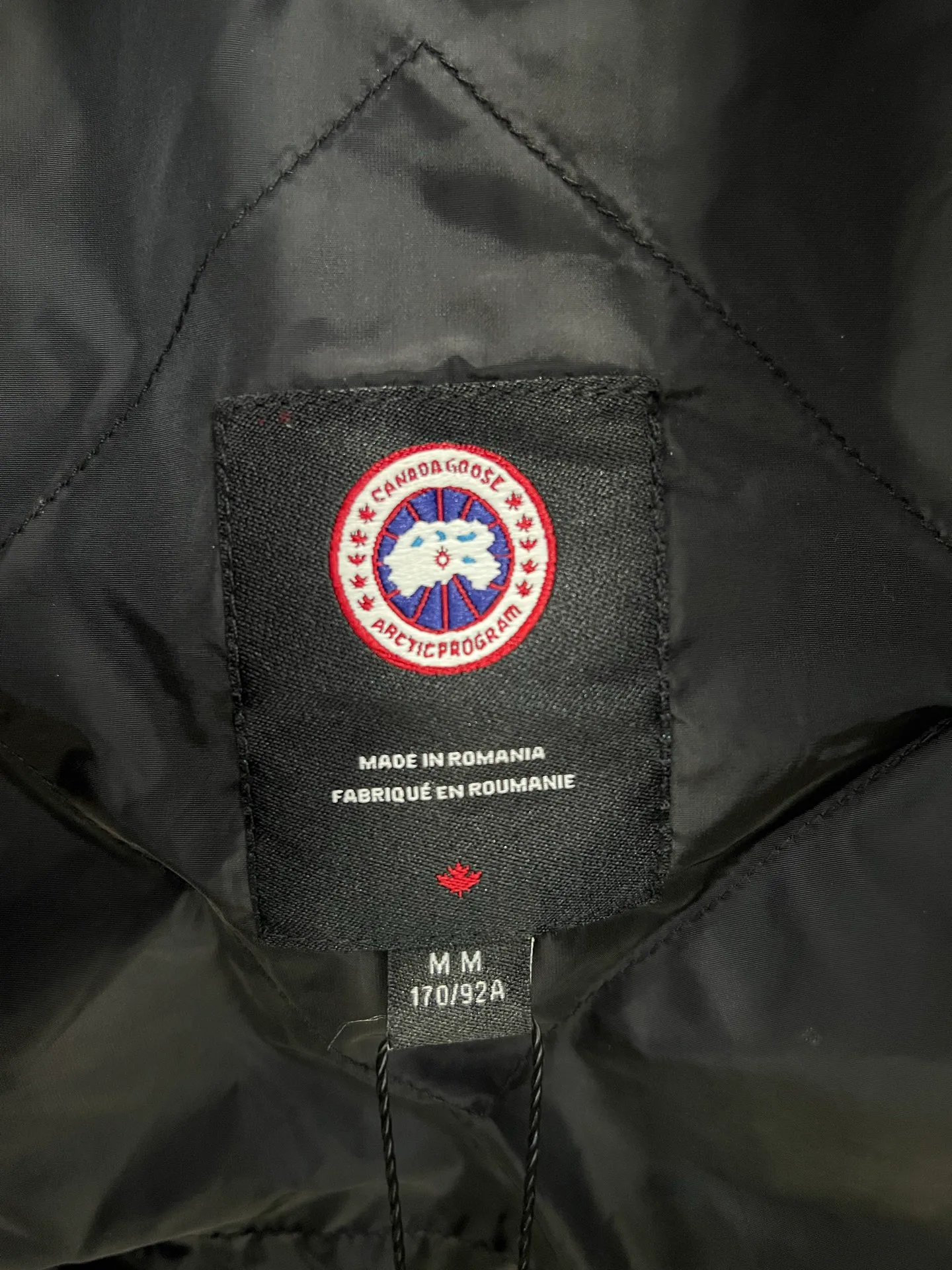 Куртки И Пуховики Мужские Canada Goose 18231176