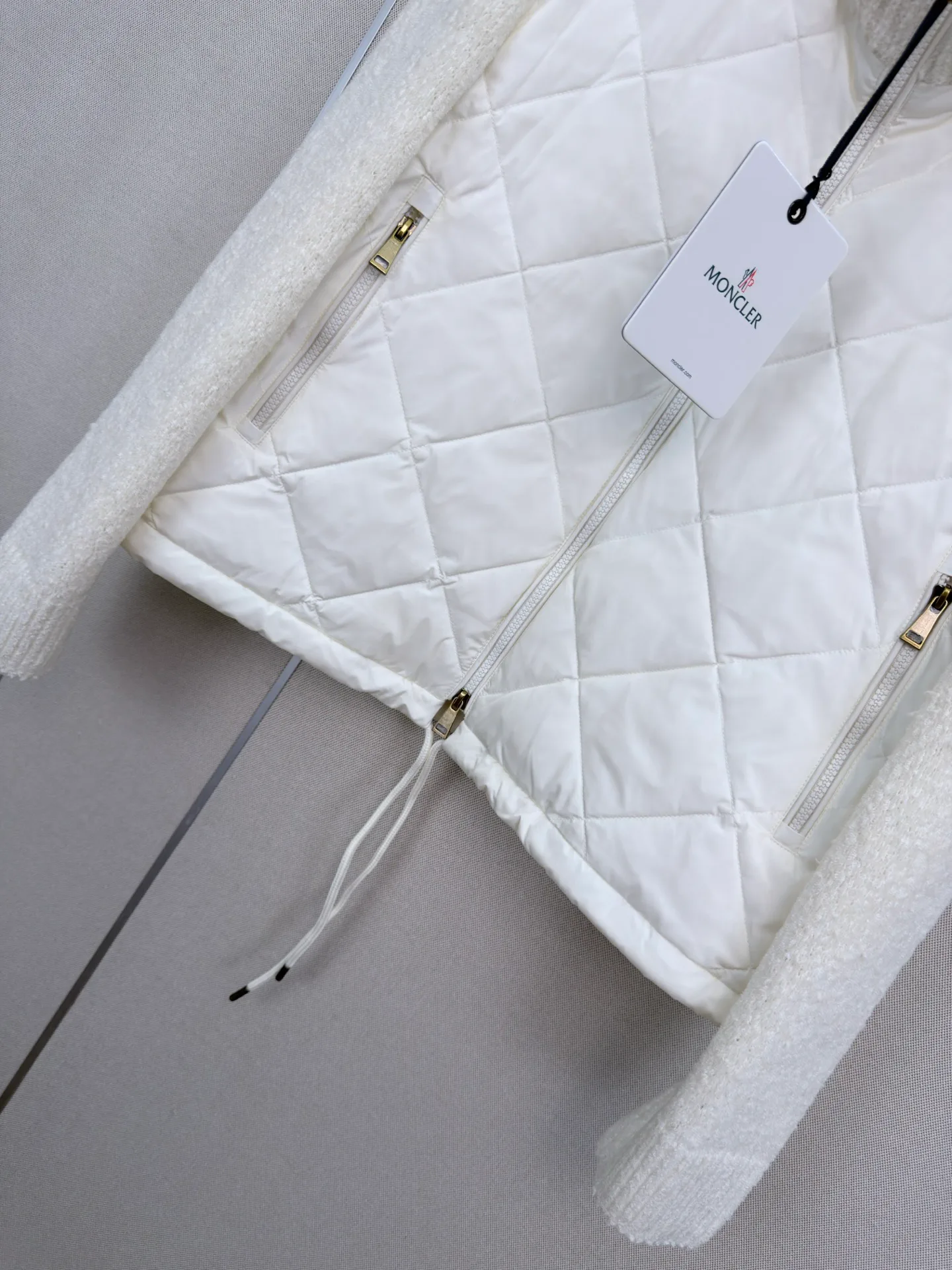 Куртки И Пуховики Женские Moncler 18203546