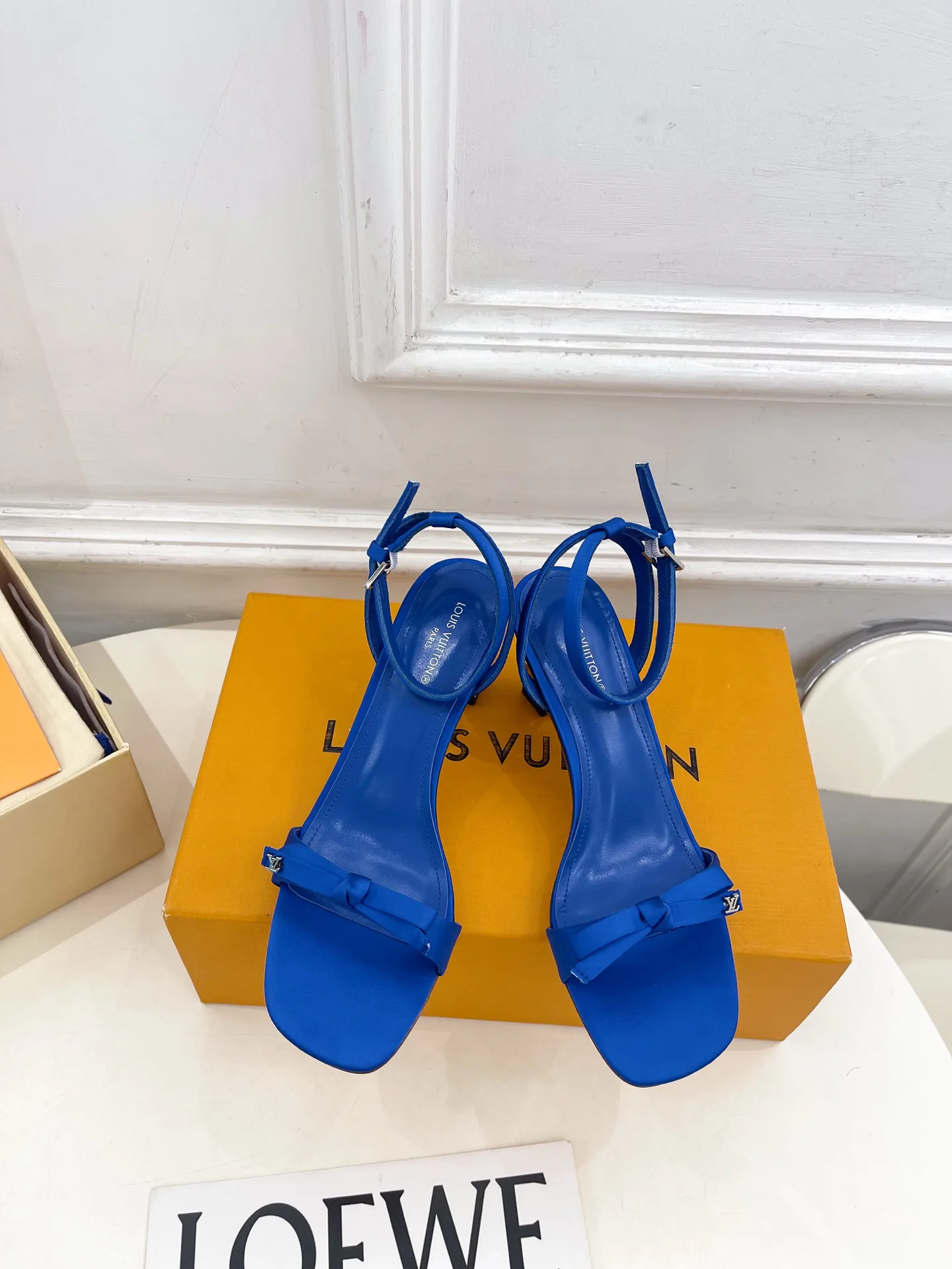 Босоножки Женские Louis Vuitton 18034965