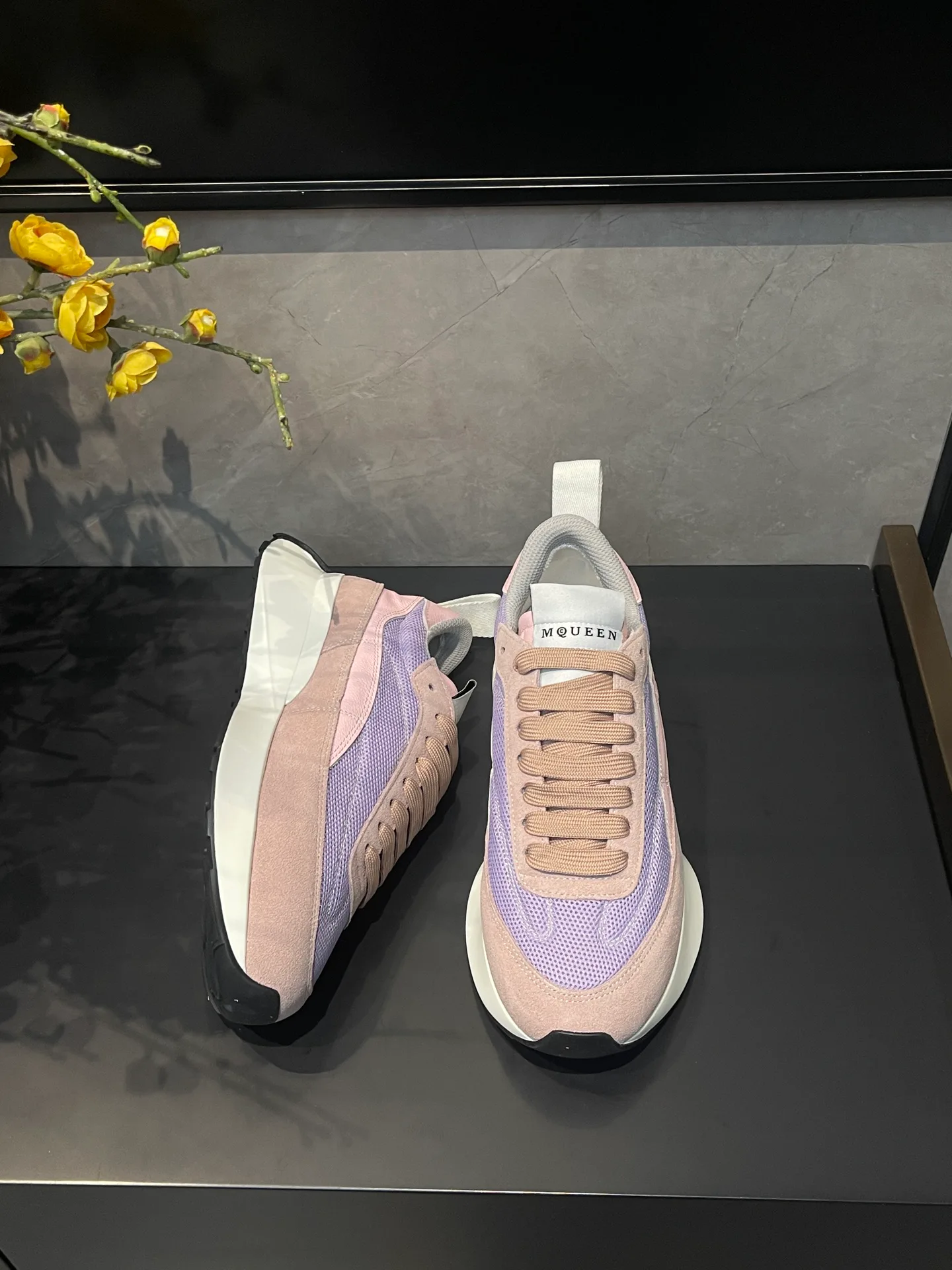 Кроссовки Женские Alexander Mcqueen 18465078