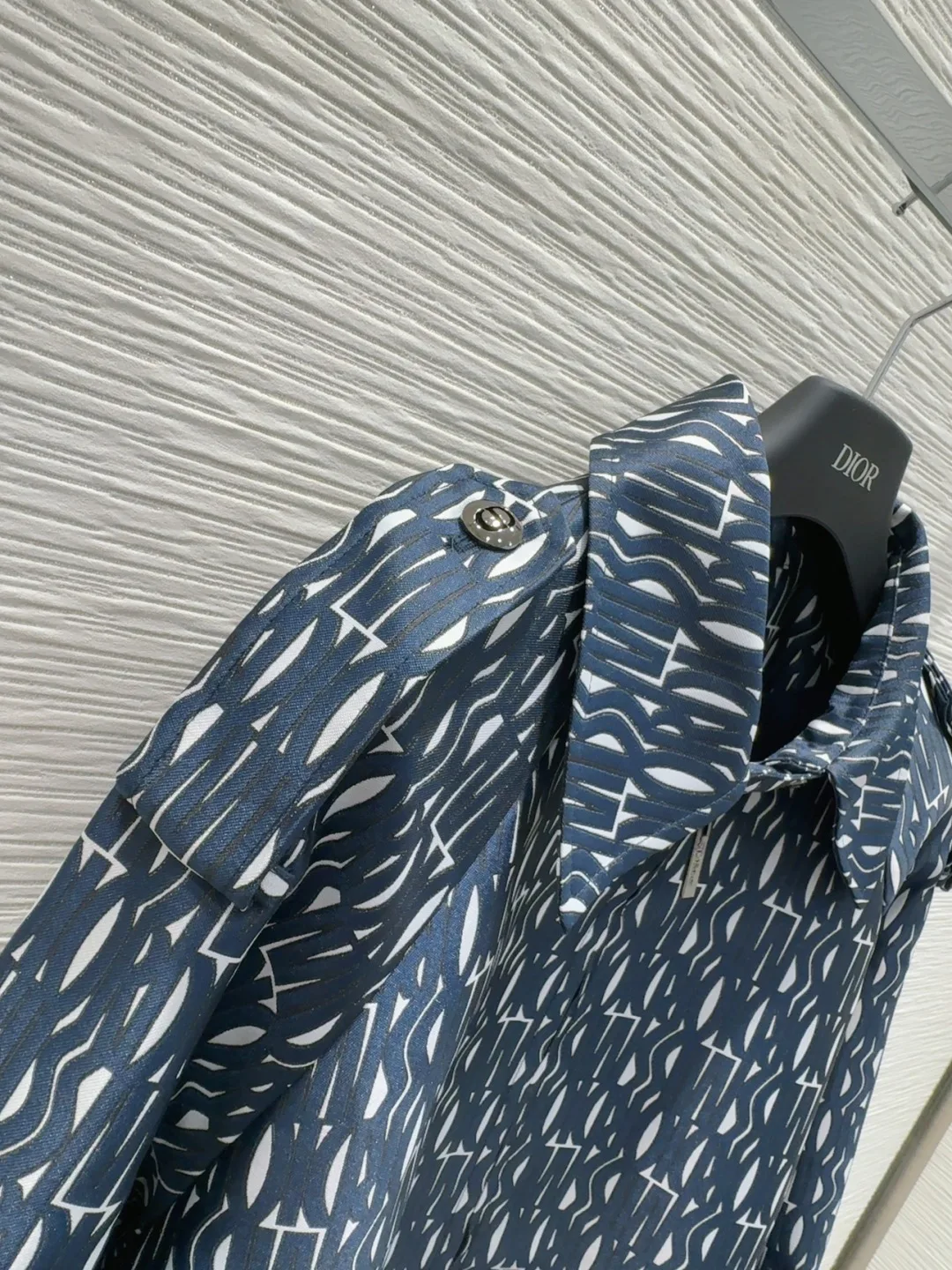 Куртки И Пуховики Женские Christian Dior 89393