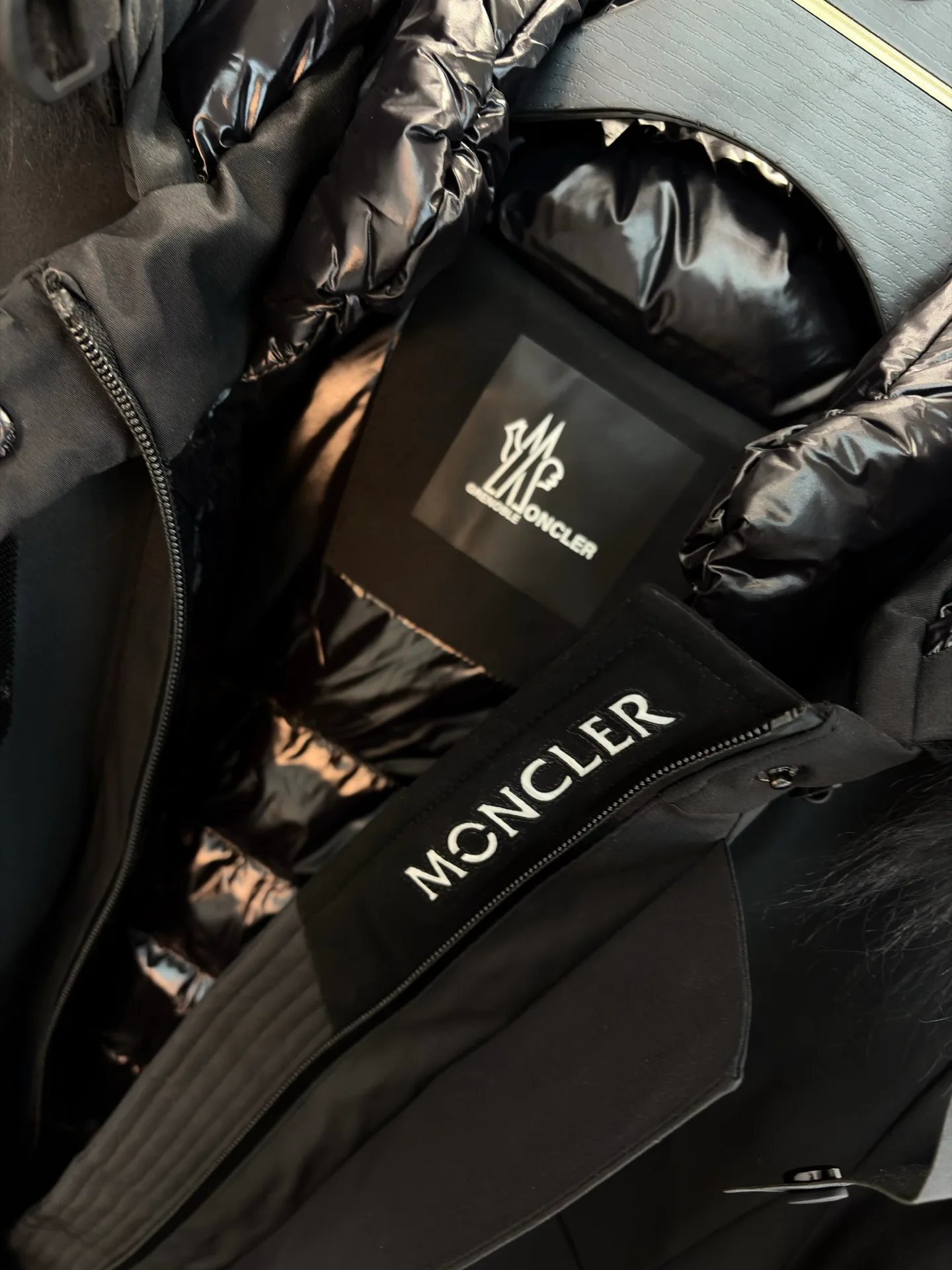 Куртки И Пуховики Женские Moncler 18188679